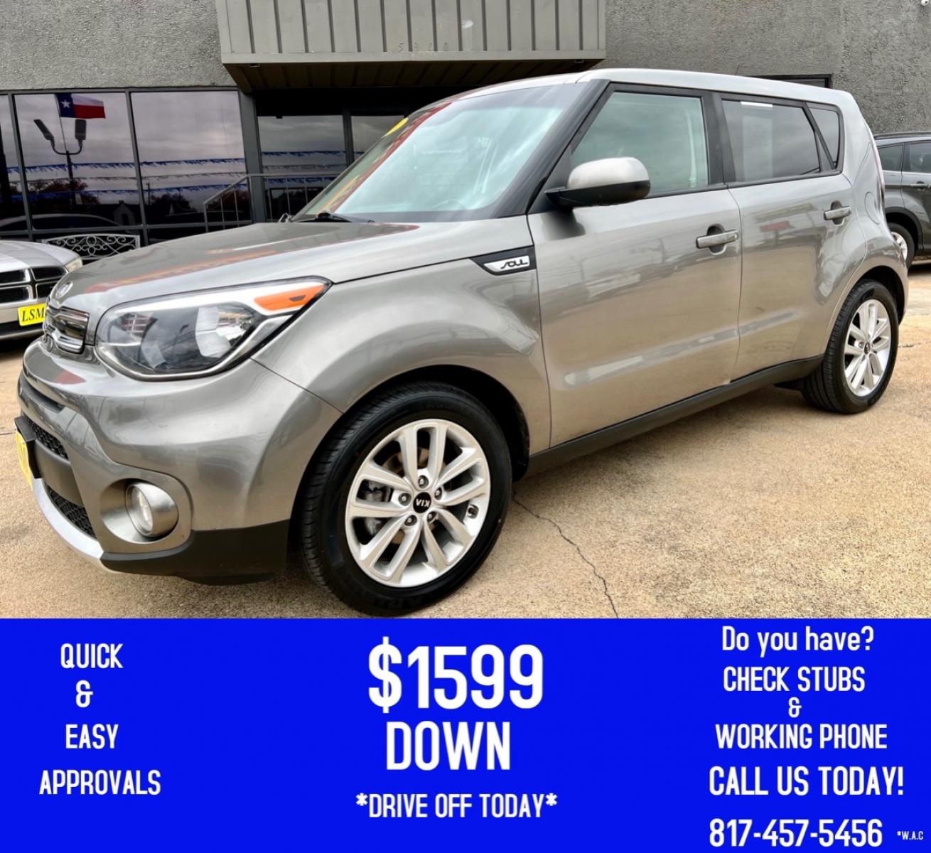 2018 GRAY /Gray KIA SOUL + 4dr Crossover (KNDJP3A58J7) with an 2.0L I4 engine, Automatic 6-Speed transmission, located at 5900 E. Lancaster Ave., Fort Worth, TX, 76112, (817) 457-5456, 0.000000, 0.000000 - This is a 2018 Kia Soul + 4dr Crossover that is in excellent condition. There are no dents or scratches. The interior is clean with no rips or tears or stains. All power windows, door locks and seats. Ice cold AC for those hot Texas summer days. It is equipped with a CD player, AM/FM radio, AUX port - Photo #0