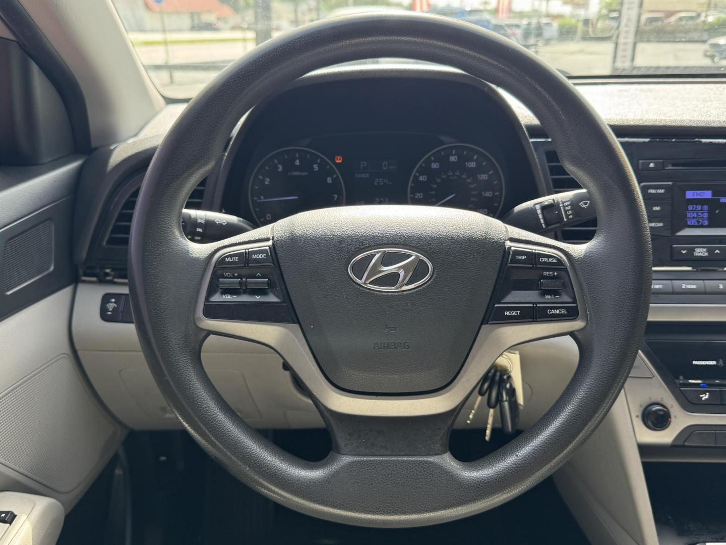 2017 SILVER /Gray HYUNDAI ELANTRA SE 4dr Sedan 6A (US) (5NPD74LFXHH) with an 2.0L I4 engine, Automatic 6-Speed transmission, located at 5900 E. Lancaster Ave., Fort Worth, TX, 76112, (817) 457-5456, 0.000000, 0.000000 - This is a 2017 HYUNDAI ELANTRA 4 DOOR SEDAN that is in excellent condition. There are no dents or scratches. The interior is clean with no rips or tears or stains. All power windows, door locks and seats. Ice cold AC for those hot Texas summer days. It is equipped with a CD player, AM/FM radio, AUX - Photo#18