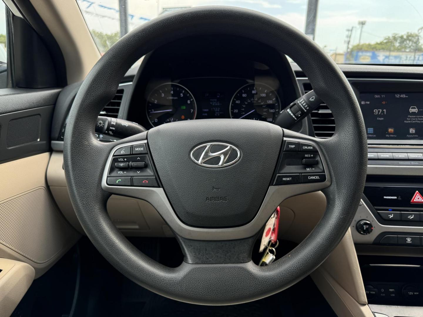 2017 WHITE /Beige HYUNDAI ELANTRA Limited 4dr Sedan (US) (5NPD84LF3HH) with an 2.0L I4 engine, Automatic 6-Speed transmission, located at 5900 E. Lancaster Ave., Fort Worth, TX, 76112, (817) 457-5456, 0.000000, 0.000000 - This is a 2017 Hyundai Elantra Limited 4dr Sedan that is in excellent condition. There are no dents or scratches. The interior is clean with no rips or tears or stains. All power windows, door locks and seats. Ice cold AC for those hot Texas summer days. It is equipped with a CD player, AM/FM radio, - Photo#19