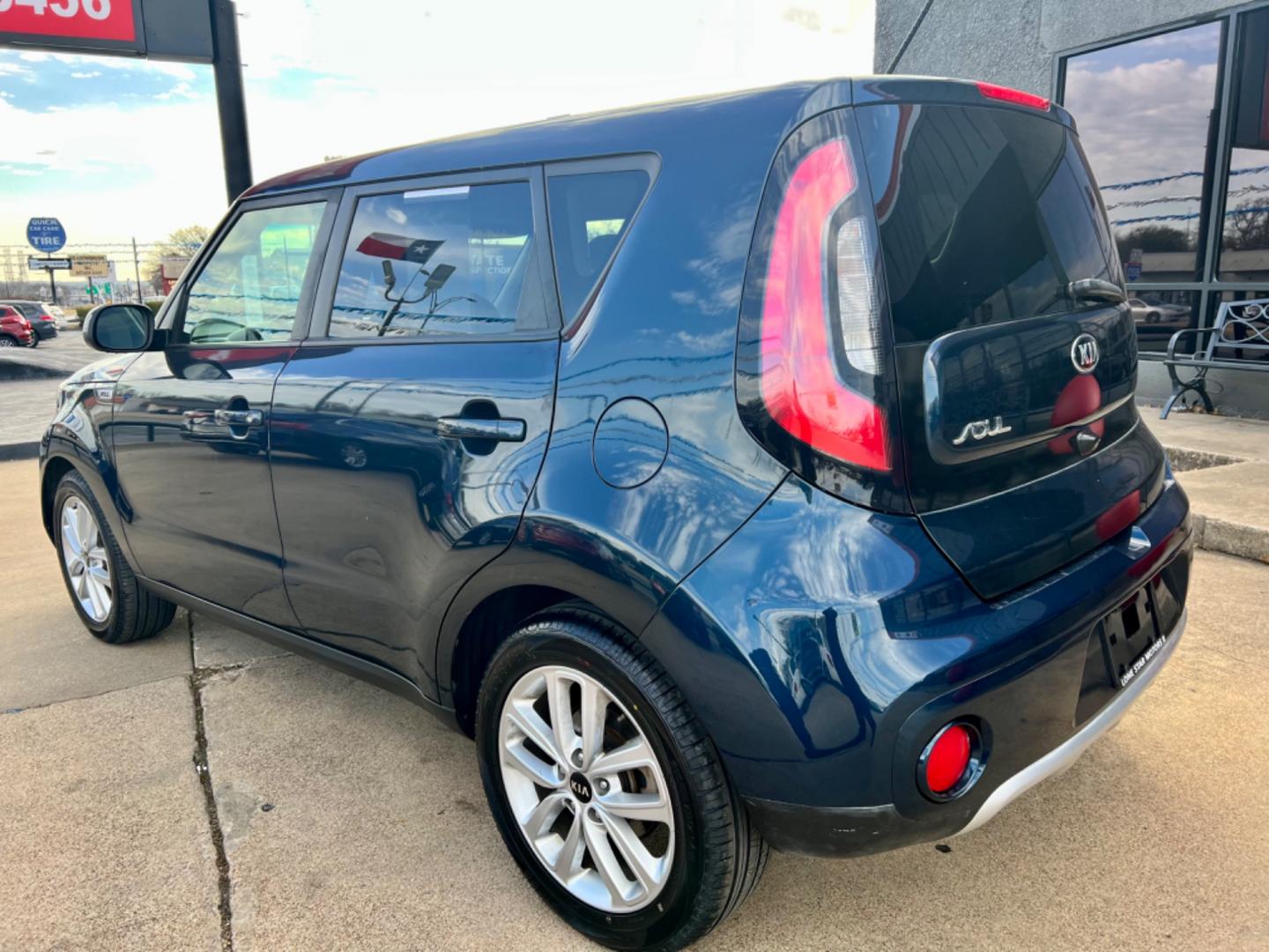 2018 BLUE /Gray KIA SOUL + 4dr Crossover (KNDJP3A55J7) with an 2.0L I4 engine, Automatic 6-Speed transmission, located at 5900 E. Lancaster Ave., Fort Worth, TX, 76112, (817) 457-5456, 0.000000, 0.000000 - This is a 2018 Kia Soul + 4dr Crossover that is in excellent condition. There are no dents or scratches. The interior is clean with no rips or tears or stains. All power windows, door locks and seats. Ice cold AC for those hot Texas summer days. It is equipped with a CD player, AM/FM radio, AUX port - Photo#3