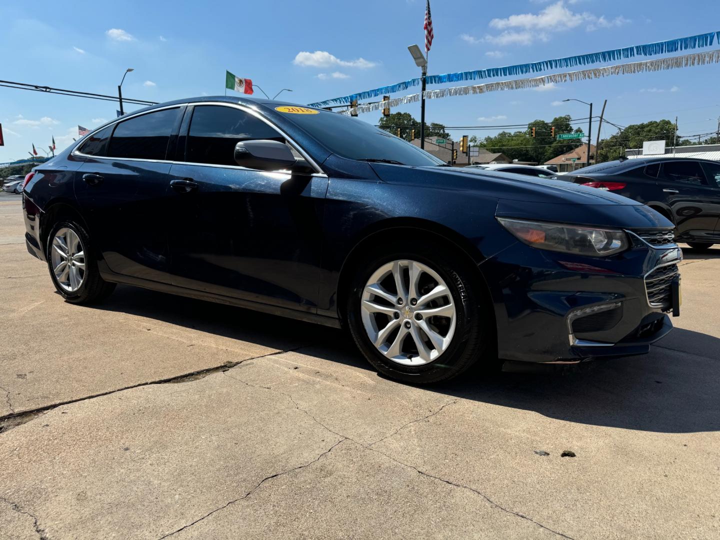 2018 BLUE /Gray CHEVROLET MALIBU LT 4dr Sedan (1G1ZD5ST5JF) with an 1.5L I4 Turbocharger engine, Automatic 6-Speed transmission, located at 5900 E. Lancaster Ave., Fort Worth, TX, 76112, (817) 457-5456, 0.000000, 0.000000 - This is a 2018 Chevrolet Malibu LT 4dr Sedan that is in excellent condition. There are no dents or scratches. The interior is clean with no rips or tears or stains. All power windows, door locks and seats. Ice cold AC for those hot Texas summer days. It is equipped with a CD player, AM/FM radio, AUX - Photo#2