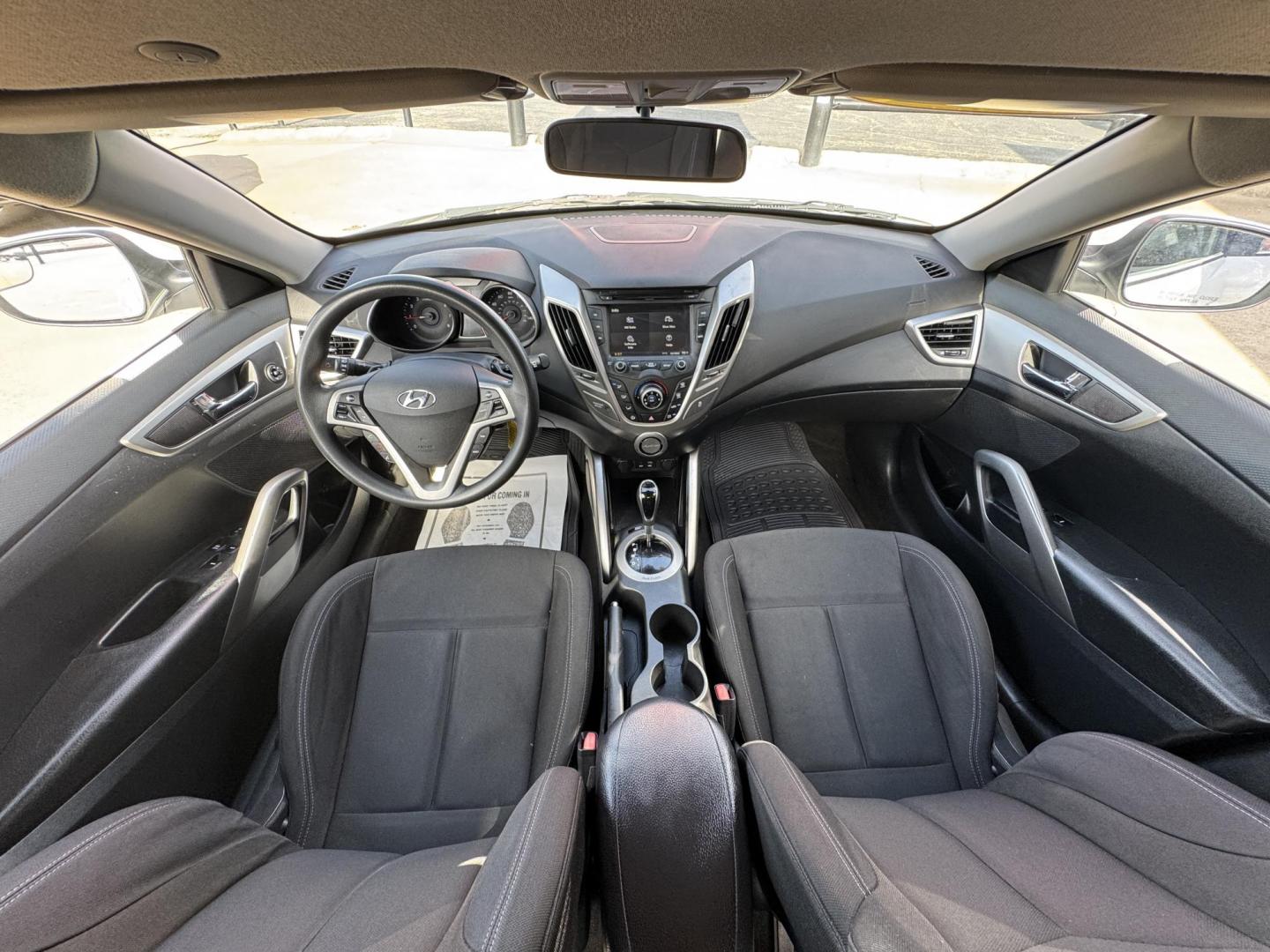 2016 WHITE /Gray HYUNDAI VELOSTER Base 3dr Coupe (KMHTC6AD7GU) with an 1.6L I4 engine, Automatic 6-Speed transmission, located at 5900 E. Lancaster Ave., Fort Worth, TX, 76112, (817) 457-5456, 0.000000, 0.000000 - This is a 2016 Hyundai Veloster Base 3dr Coupe that is in excellent condition. There are no dents or scratches. The interior is clean with no rips or tears or stains. All power windows, door locks and seats. Ice cold AC for those hot Texas summer days. It is equipped with a CD player, AM/FM radio, A - Photo#16