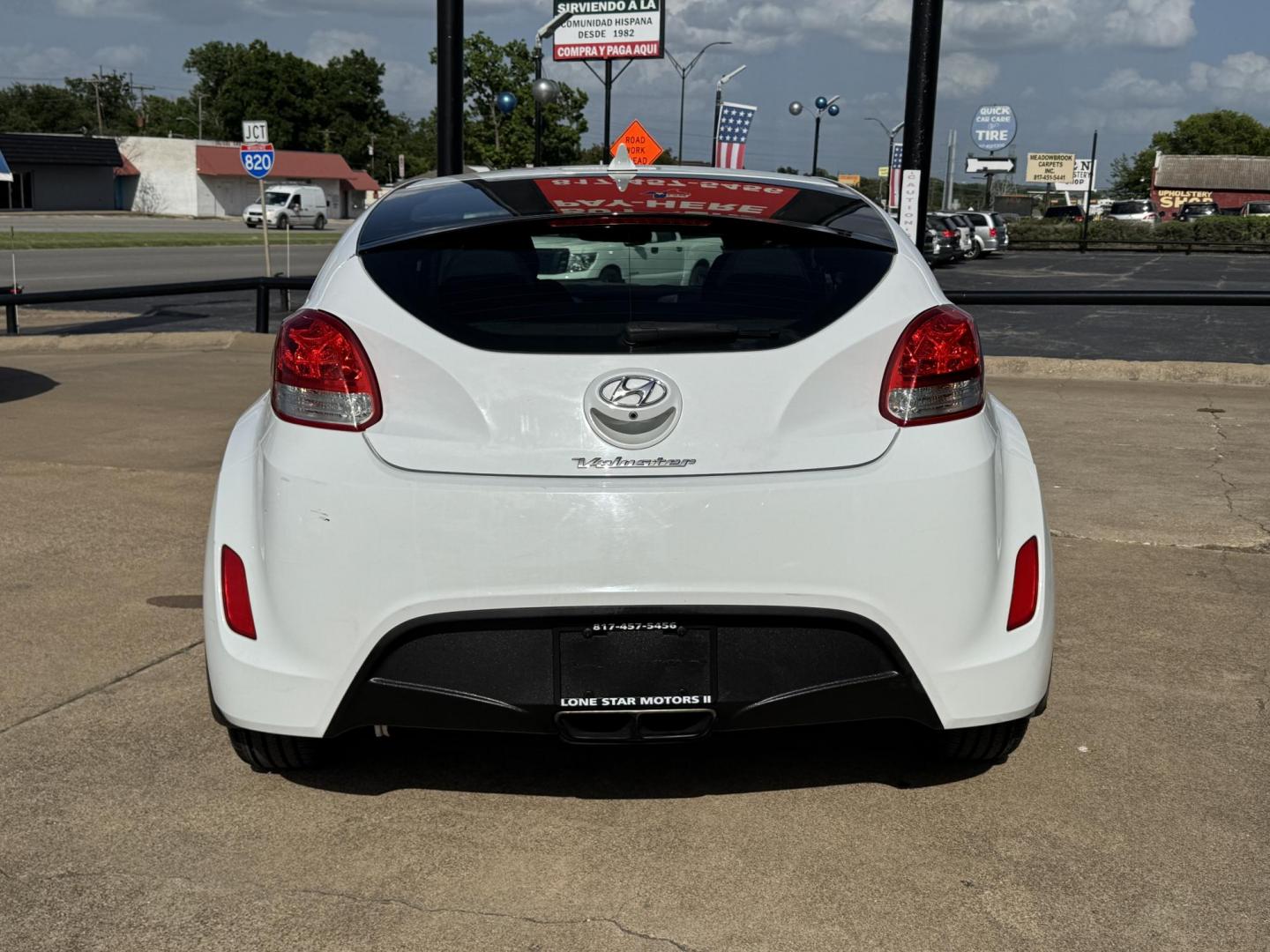 2016 WHITE /Gray HYUNDAI VELOSTER Base 3dr Coupe (KMHTC6AD7GU) with an 1.6L I4 engine, Automatic 6-Speed transmission, located at 5900 E. Lancaster Ave., Fort Worth, TX, 76112, (817) 457-5456, 0.000000, 0.000000 - This is a 2016 Hyundai Veloster Base 3dr Coupe that is in excellent condition. There are no dents or scratches. The interior is clean with no rips or tears or stains. All power windows, door locks and seats. Ice cold AC for those hot Texas summer days. It is equipped with a CD player, AM/FM radio, A - Photo#4