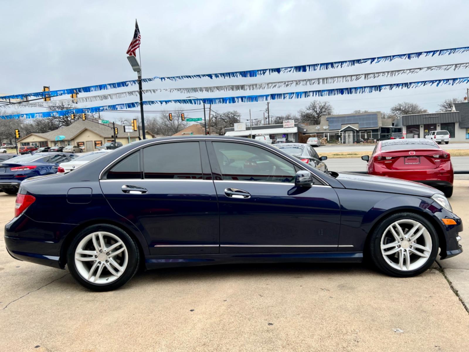 2013 BLUE /Beige MERCEDES-BENZ C-CLASS C250 C 250 Sport 4dr Sedan (WDDGF4HB7DA) with an 1.8L I4 Turbocharger engine, Automatic 7-Speed transmission, located at 5900 E. Lancaster Ave., Fort Worth, TX, 76112, (817) 457-5456, 0.000000, 0.000000 - This is a 2013 Mercedes-Benz C 250 Sport 4dr Sedan that is in excellent condition. There are no dents or scratches. The interior is clean with no rips or tears or stains. All power windows, door locks and seats. Ice cold AC for those hot Texas summer days. It is equipped with a CD player, AM/FM radi - Photo #6