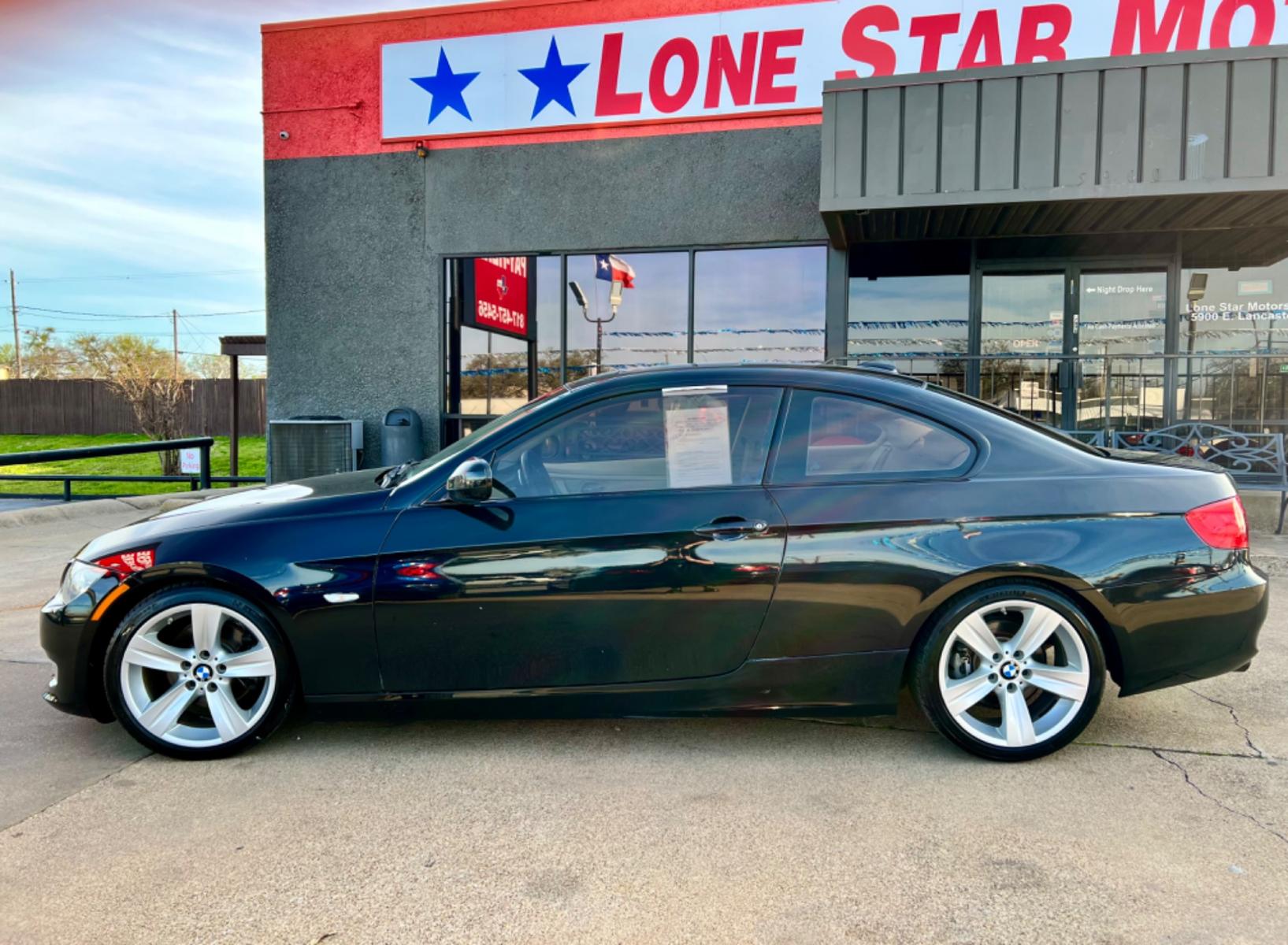 2011 BLACK BMW 3 SERIES (WBAKE3C5XBE) , located at 5900 E. Lancaster Ave., Fort Worth, TX, 76112, (817) 457-5456, 0.000000, 0.000000 - Photo #13
