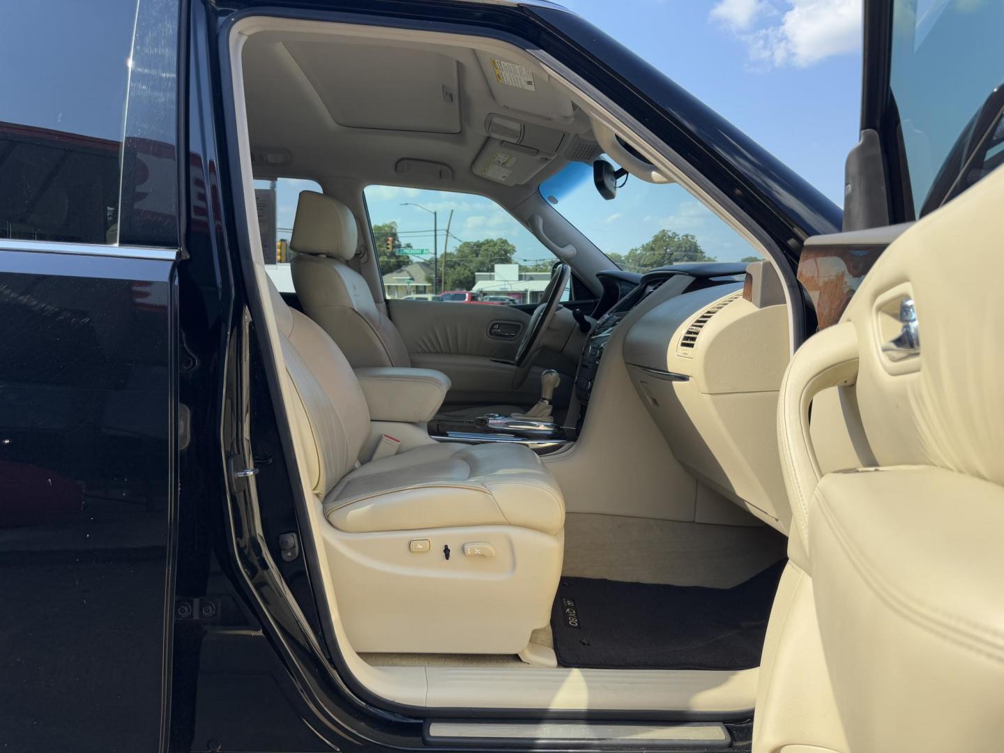 2011 BLACK INFINITI QX56 (JN8AZ2NFXB9) , located at 5900 E. Lancaster Ave., Fort Worth, TX, 76112, (817) 457-5456, 0.000000, 0.000000 - Photo#17