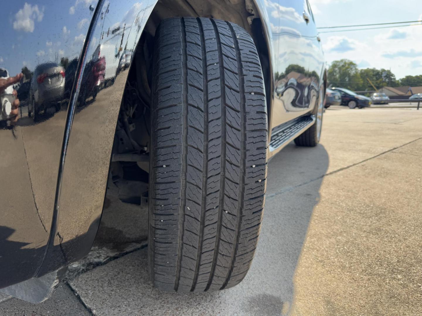 2011 BLACK INFINITI QX56 (JN8AZ2NFXB9) , located at 5900 E. Lancaster Ave., Fort Worth, TX, 76112, (817) 457-5456, 0.000000, 0.000000 - Photo#22