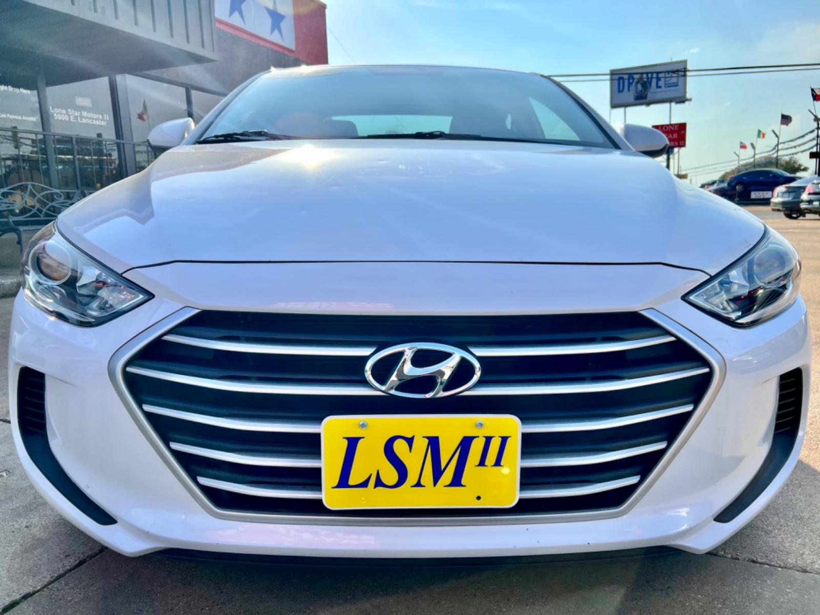 2017 WHITE HYUNDAI ELANTRA (5NPD74LF7HH) , located at 5900 E. Lancaster Ave., Fort Worth, TX, 76112, (817) 457-5456, 0.000000, 0.000000 - This is a 2017 HYUNDAI ELANTRA 4 DOOR SEDAN that is in excellent condition. There are no dents or scratches. The interior is clean with no rips or tears or stains. All power windows, door locks and seats. Ice cold AC for those hot Texas summer days. It is equipped with a CD player, AM/FM radio, AUX - Photo #1