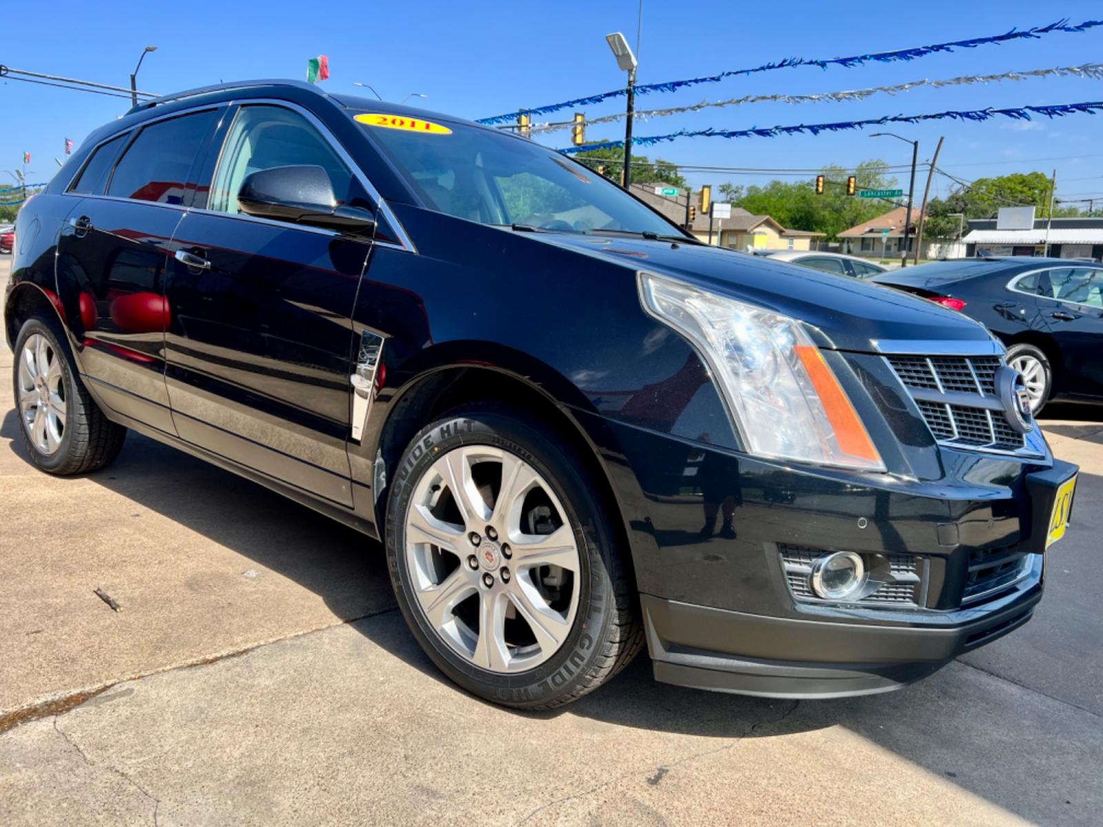 2011 BLACK CADILLAC SRX (3GYFNCEY0BS) , located at 5900 E. Lancaster Ave., Fort Worth, TX, 76112, (817) 457-5456, 0.000000, 0.000000 - This is a 2011 CADILLAC SRX 4 DOOR WAGON that is in excellent condition. There are no dents or scratches. The interior is clean with no rips or tears or stains. All power windows, door locks and seats. Ice cold AC for those hot Texas summer days. It is equipped with a CD player, AM/FM radio, AUX por - Photo #7