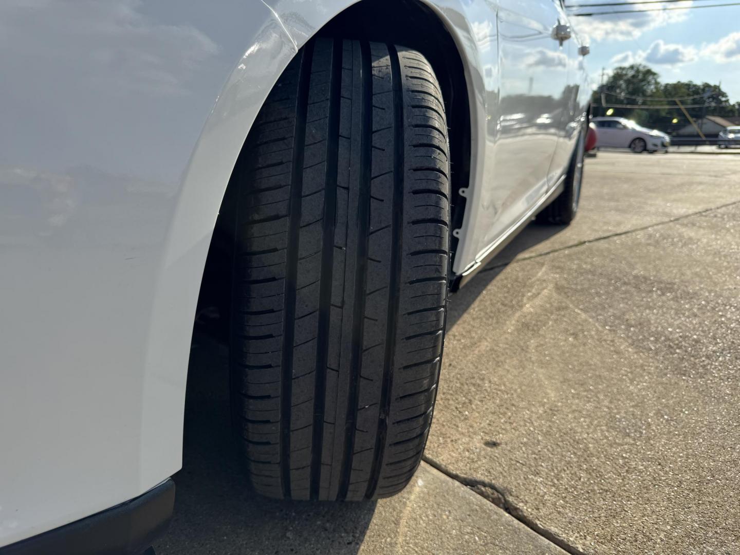 2016 WHITE FORD FOCUS (1FADP3K23GL) , located at 5900 E. Lancaster Ave., Fort Worth, TX, 76112, (817) 457-5456, 0.000000, 0.000000 - This is a 2016 FORD FOCUS 4 DOOR HATCHBACK that is in excellent condition. There are no dents or scratches. The interior is clean with no rips or tears or stains. All power windows, door locks and seats. Ice cold AC for those hot Texas summer days. It is equipped with a CD player, AM/FM radio, AUX p - Photo#20