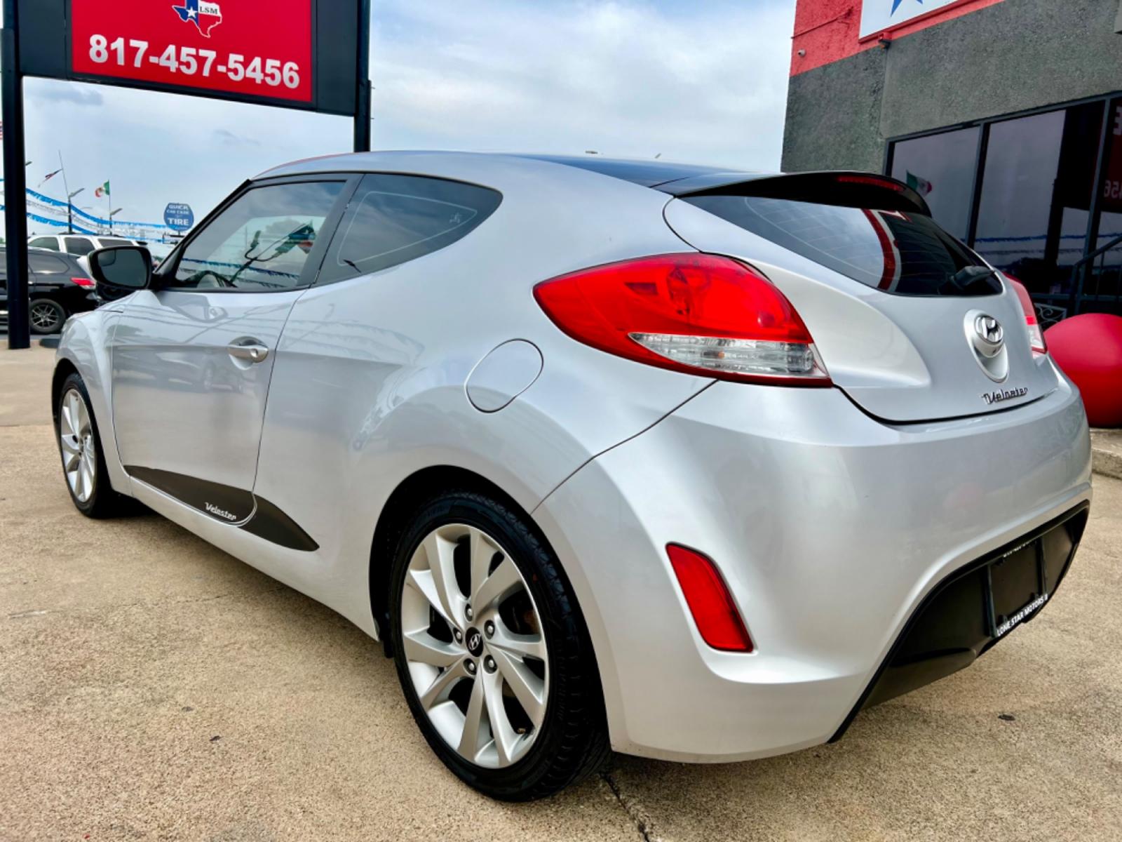 2016 SILVER HYUNDAI VELOSTER (KMHTC6AD7GU) , located at 5900 E. Lancaster Ave., Fort Worth, TX, 76112, (817) 457-5456, 0.000000, 0.000000 - Photo #4