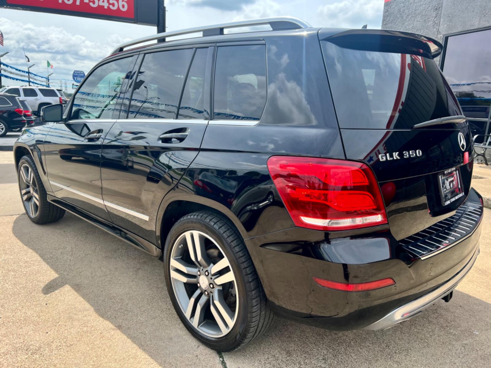 2013 BLACK MERCEDES-BENZ GLK-CLASS (WDCGG5HB1DG) , located at 5900 E. Lancaster Ave., Fort Worth, TX, 76112, (817) 457-5456, 0.000000, 0.000000 - Photo #4