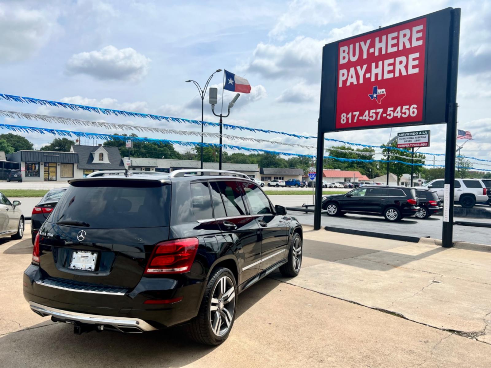 2013 BLACK MERCEDES-BENZ GLK-CLASS (WDCGG5HB1DG) , located at 5900 E. Lancaster Ave., Fort Worth, TX, 76112, (817) 457-5456, 0.000000, 0.000000 - Photo #6