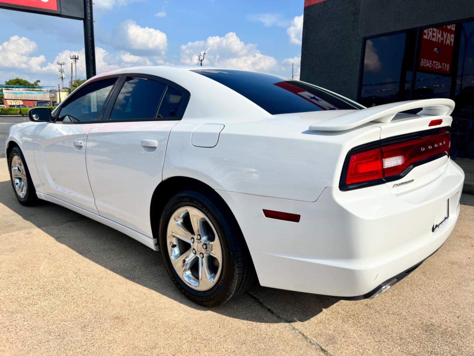 2013 WHITE DODGE CHARGER (2C3CDXBG2DH) , located at 5900 E. Lancaster Ave., Fort Worth, TX, 76112, (817) 457-5456, 0.000000, 0.000000 - This is a 2013 DODGE CHARGER 4 DOOR SEDAN that is in excellent condition. There are no dents or scratches. The interior is clean with no rips or tears or stains. All power windows, door locks and seats. Ice cold AC for those hot Texas summer days. It is equipped with a CD player, AM/FM radio, AUX po - Photo #4