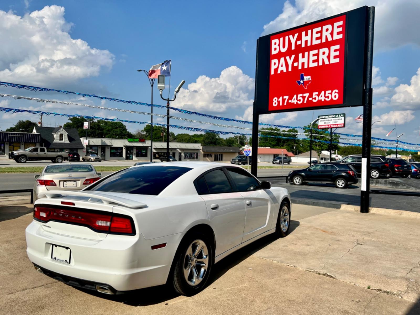 2013 WHITE DODGE CHARGER (2C3CDXBG2DH) , located at 5900 E. Lancaster Ave., Fort Worth, TX, 76112, (817) 457-5456, 0.000000, 0.000000 - This is a 2013 DODGE CHARGER 4 DOOR SEDAN that is in excellent condition. There are no dents or scratches. The interior is clean with no rips or tears or stains. All power windows, door locks and seats. Ice cold AC for those hot Texas summer days. It is equipped with a CD player, AM/FM radio, AUX po - Photo #6
