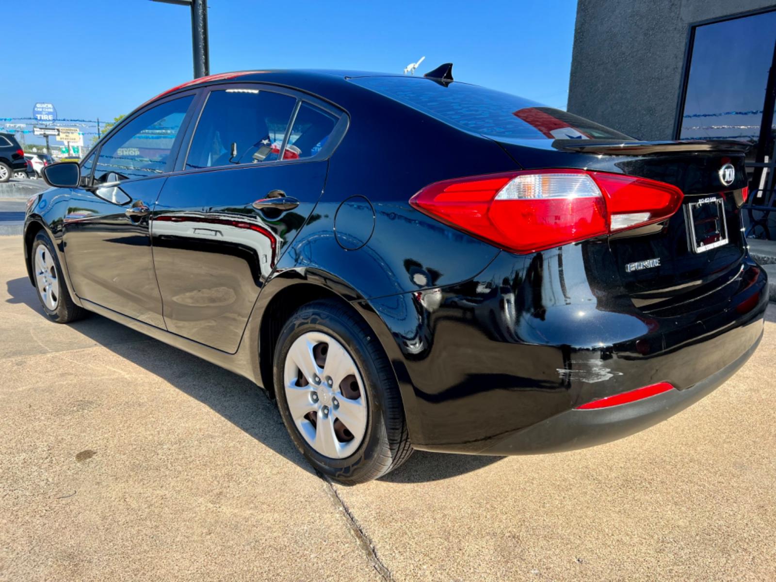 2016 BLACK KIA FORTE (KNAFK4A61G5) , located at 5900 E. Lancaster Ave., Fort Worth, TX, 76112, (817) 457-5456, 0.000000, 0.000000 - This is a 2016 KIA FORTE 4 DOOR SEDAN that is in excellent condition. There are no dents or scratches. The interior is clean with no rips or tears or stains. All power windows, door locks and seats. Ice cold AC for those hot Texas summer days. It is equipped with a CD player, AM/FM radio, AUX port, - Photo #4