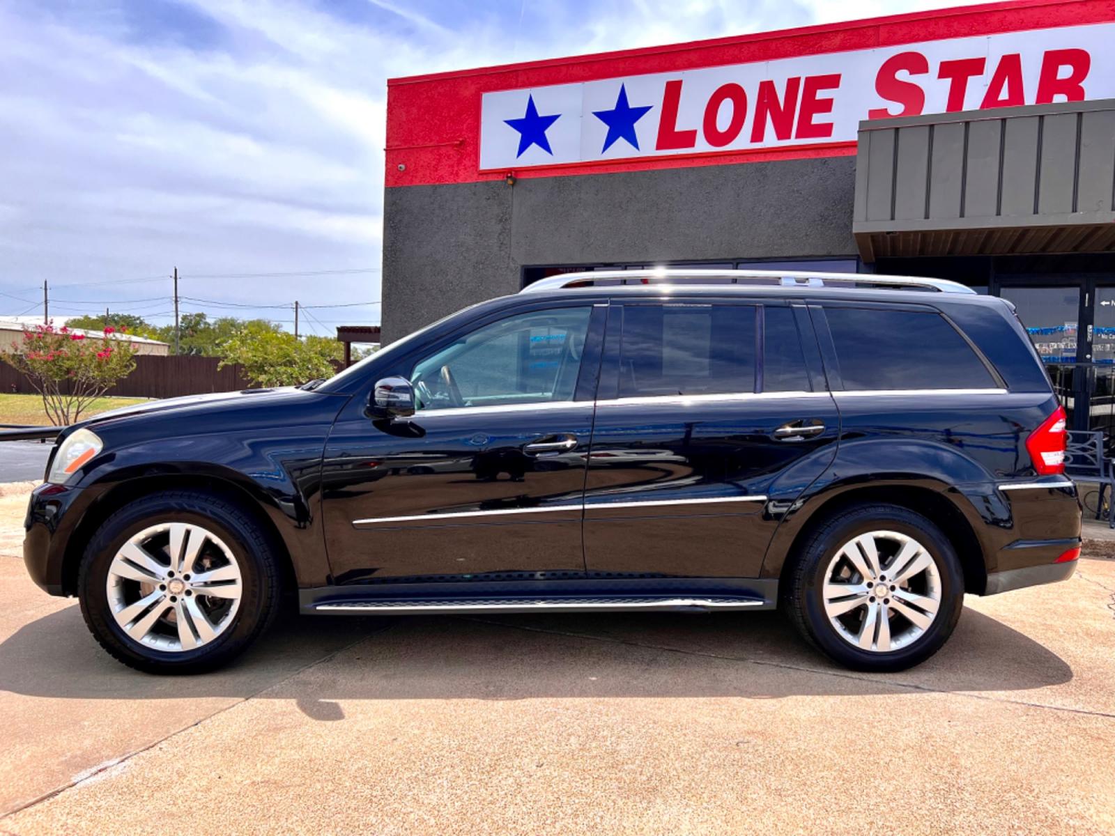 2012 BLACK MERCEDES-BENZ GL-CLASS (4JGBF7BE0CA) , located at 5900 E. Lancaster Ave., Fort Worth, TX, 76112, (817) 457-5456, 0.000000, 0.000000 - This is a 2012 MERCEDES-BENZ GL-CLASS 4 DOOR SUV that is in excellent condition. There are no dents or scratches. The interior is clean with no rips or tears or stains. All power windows, door locks and seats. Ice cold AC for those hot Texas summer days. It is equipped with a CD player, AM/FM radio, - Photo #3
