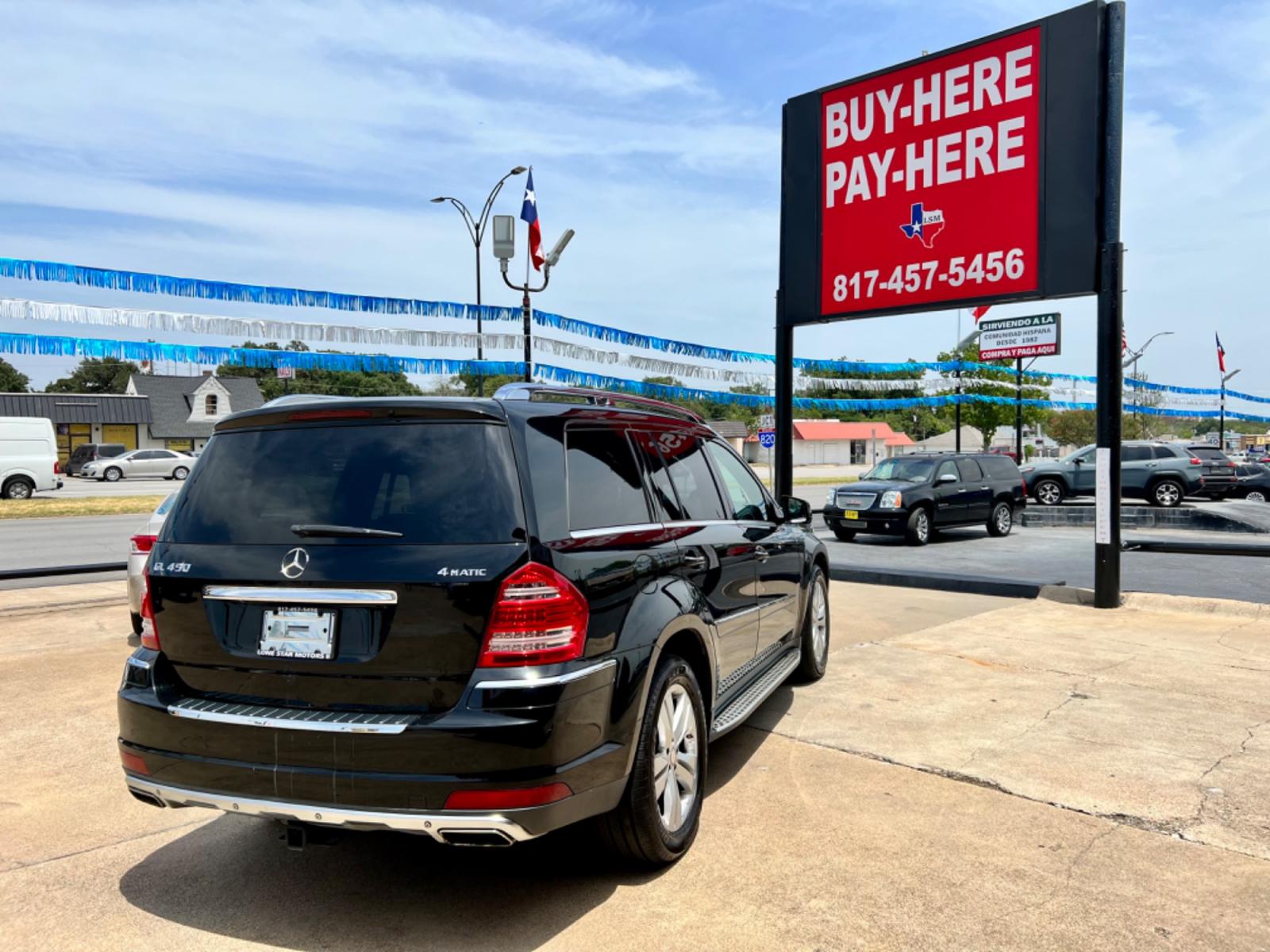 2012 BLACK MERCEDES-BENZ GL-CLASS (4JGBF7BE0CA) , located at 5900 E. Lancaster Ave., Fort Worth, TX, 76112, (817) 457-5456, 0.000000, 0.000000 - This is a 2012 MERCEDES-BENZ GL-CLASS 4 DOOR SUV that is in excellent condition. There are no dents or scratches. The interior is clean with no rips or tears or stains. All power windows, door locks and seats. Ice cold AC for those hot Texas summer days. It is equipped with a CD player, AM/FM radio, - Photo #6