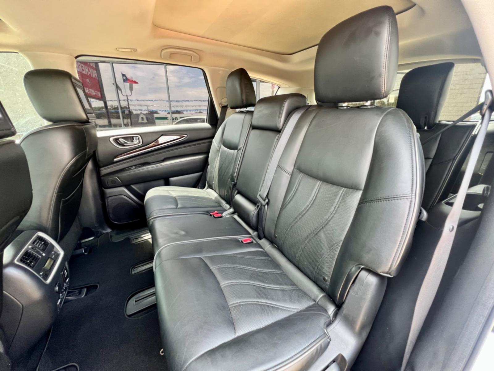 2013 SILVER INFINITI JX35 (5N1AL0MM3DC) , located at 5900 E. Lancaster Ave., Fort Worth, TX, 76112, (817) 457-5456, 0.000000, 0.000000 - This is a 2013 INFINITI JX35 4 DOOR SUV that is in excellent condition. There are no dents or scratches. The interior is clean with no rips or tears or stains. All power windows, door locks and seats. Ice cold AC for those hot Texas summer days. It is equipped with a CD player, AM/FM radio, AUX port - Photo #12