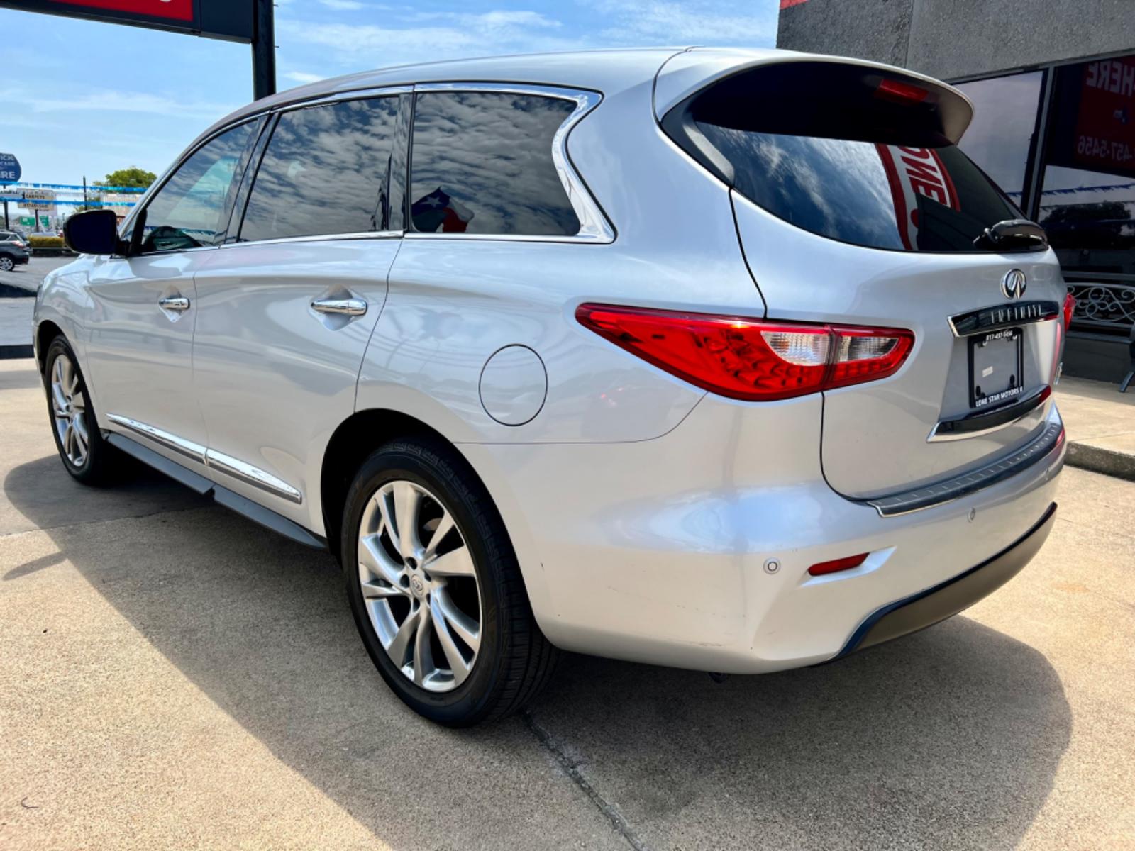 2013 SILVER INFINITI JX35 (5N1AL0MM3DC) , located at 5900 E. Lancaster Ave., Fort Worth, TX, 76112, (817) 457-5456, 0.000000, 0.000000 - This is a 2013 INFINITI JX35 4 DOOR SUV that is in excellent condition. There are no dents or scratches. The interior is clean with no rips or tears or stains. All power windows, door locks and seats. Ice cold AC for those hot Texas summer days. It is equipped with a CD player, AM/FM radio, AUX port - Photo #4