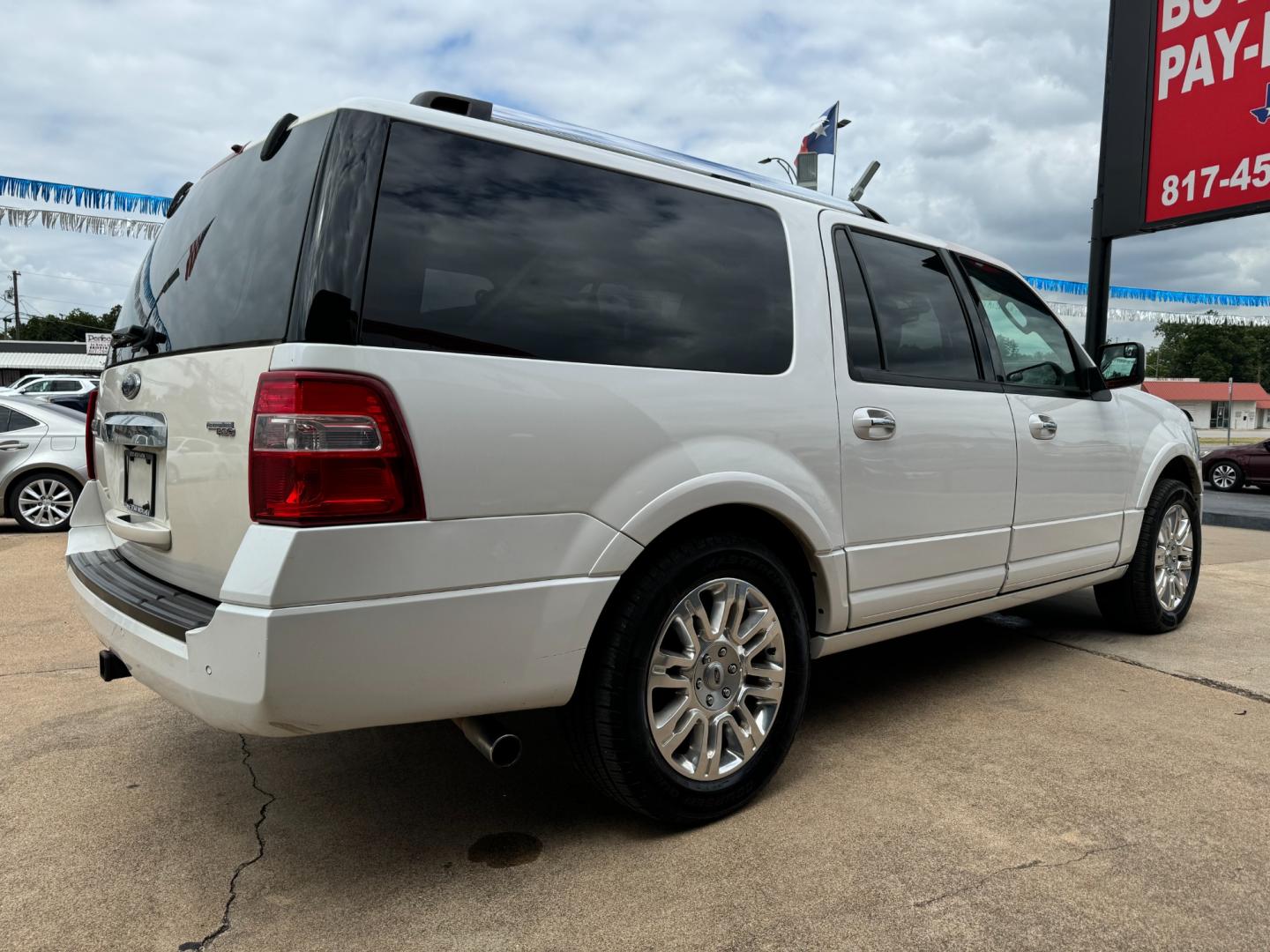 2014 WHITE FORD EXPEDITION EL (1FMJK1K5XEE) , located at 5900 E. Lancaster Ave., Fort Worth, TX, 76112, (817) 457-5456, 0.000000, 0.000000 - This is a 2014 FORD EXPEDITION EL 4 DOOR SUV that is in excellent condition. There are no dents or scratches. The interior is clean with no rips or tears or stains. All power windows, door locks and seats. Ice cold AC for those hot Texas summer days. It is equipped with a CD player, AM/FM radio, AUX - Photo#4