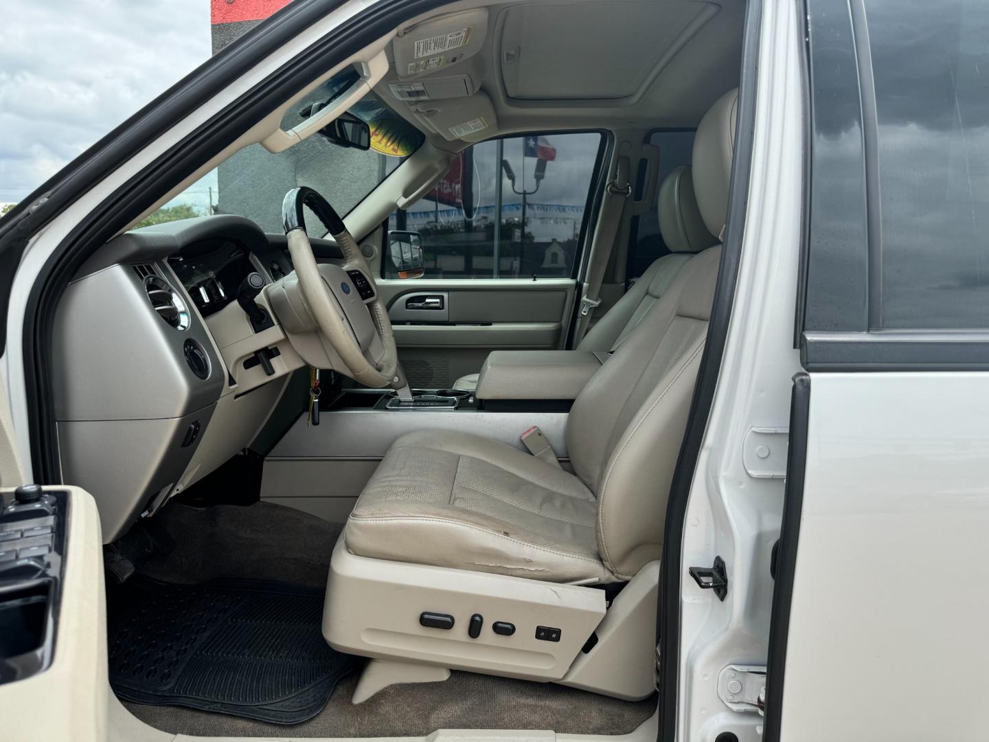 2014 WHITE FORD EXPEDITION EL (1FMJK1K5XEE) , located at 5900 E. Lancaster Ave., Fort Worth, TX, 76112, (817) 457-5456, 0.000000, 0.000000 - This is a 2014 FORD EXPEDITION EL 4 DOOR SUV that is in excellent condition. There are no dents or scratches. The interior is clean with no rips or tears or stains. All power windows, door locks and seats. Ice cold AC for those hot Texas summer days. It is equipped with a CD player, AM/FM radio, AUX - Photo#9