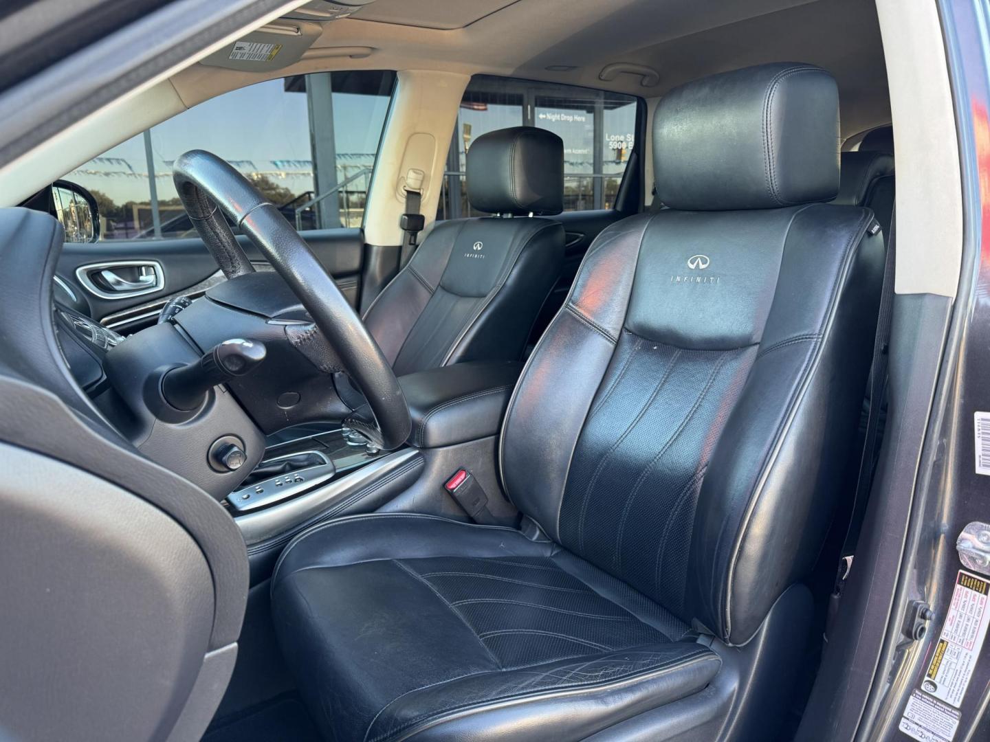 2014 GRAY INFINITI QX60 (5N1AL0MN1EC) , located at 5900 E. Lancaster Ave., Fort Worth, TX, 76112, (817) 457-5456, 0.000000, 0.000000 - This is a 2014 INFINITI QX60 4 DOOR SUV that is in excellent condition. There are no dents or scratches. The interior is clean with no rips or tears or stains. All power windows, door locks and seats. Ice cold AC for those hot Texas summer days. It is equipped with a CD player, AM/FM radio, AUX port - Photo#10