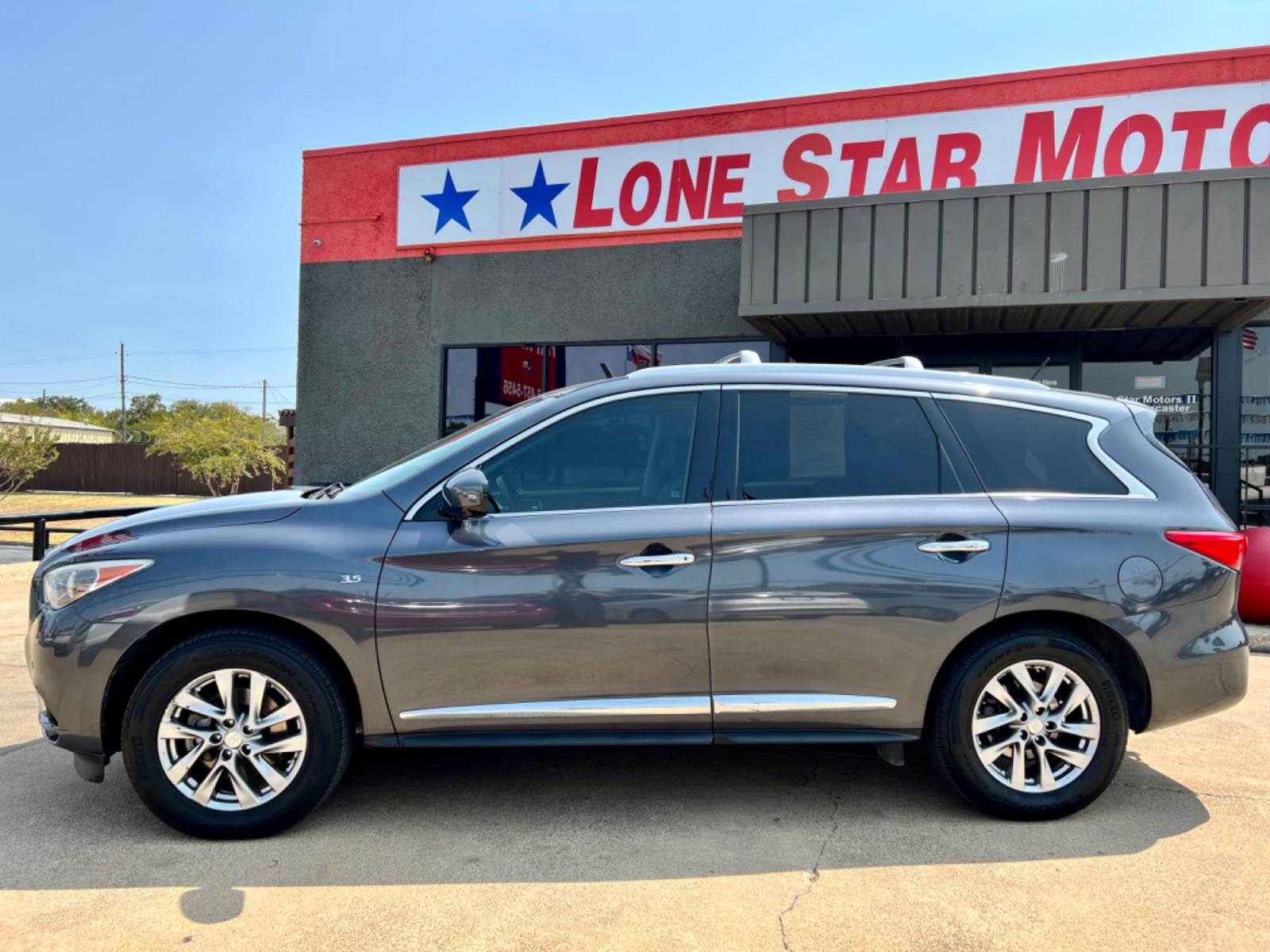 2014 GRAY INFINITI QX60 (5N1AL0MN1EC) , located at 5900 E. Lancaster Ave., Fort Worth, TX, 76112, (817) 457-5456, 0.000000, 0.000000 - This is a 2014 INFINITI QX60 4 DOOR SUV that is in excellent condition. There are no dents or scratches. The interior is clean with no rips or tears or stains. All power windows, door locks and seats. Ice cold AC for those hot Texas summer days. It is equipped with a CD player, AM/FM radio, AUX port - Photo #3