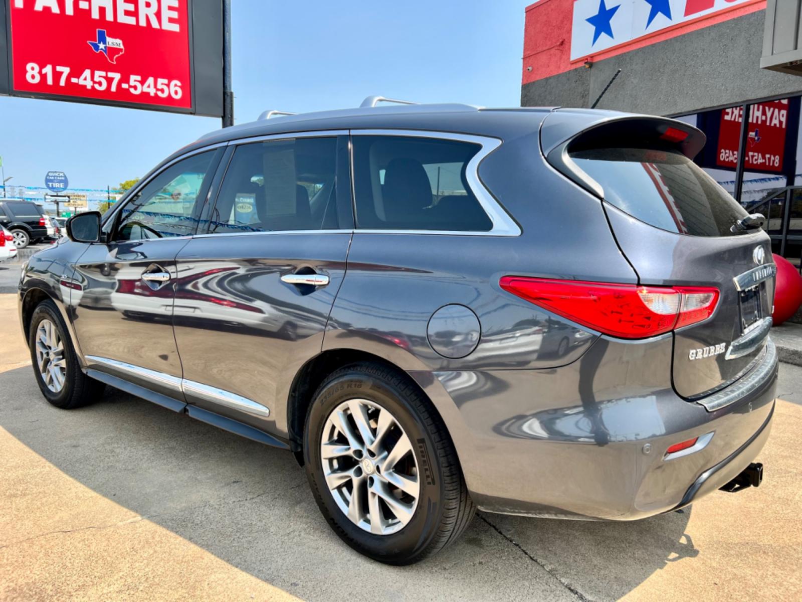 2014 GRAY INFINITI QX60 (5N1AL0MN1EC) , located at 5900 E. Lancaster Ave., Fort Worth, TX, 76112, (817) 457-5456, 0.000000, 0.000000 - This is a 2014 INFINITI QX60 4 DOOR SUV that is in excellent condition. There are no dents or scratches. The interior is clean with no rips or tears or stains. All power windows, door locks and seats. Ice cold AC for those hot Texas summer days. It is equipped with a CD player, AM/FM radio, AUX port - Photo #4
