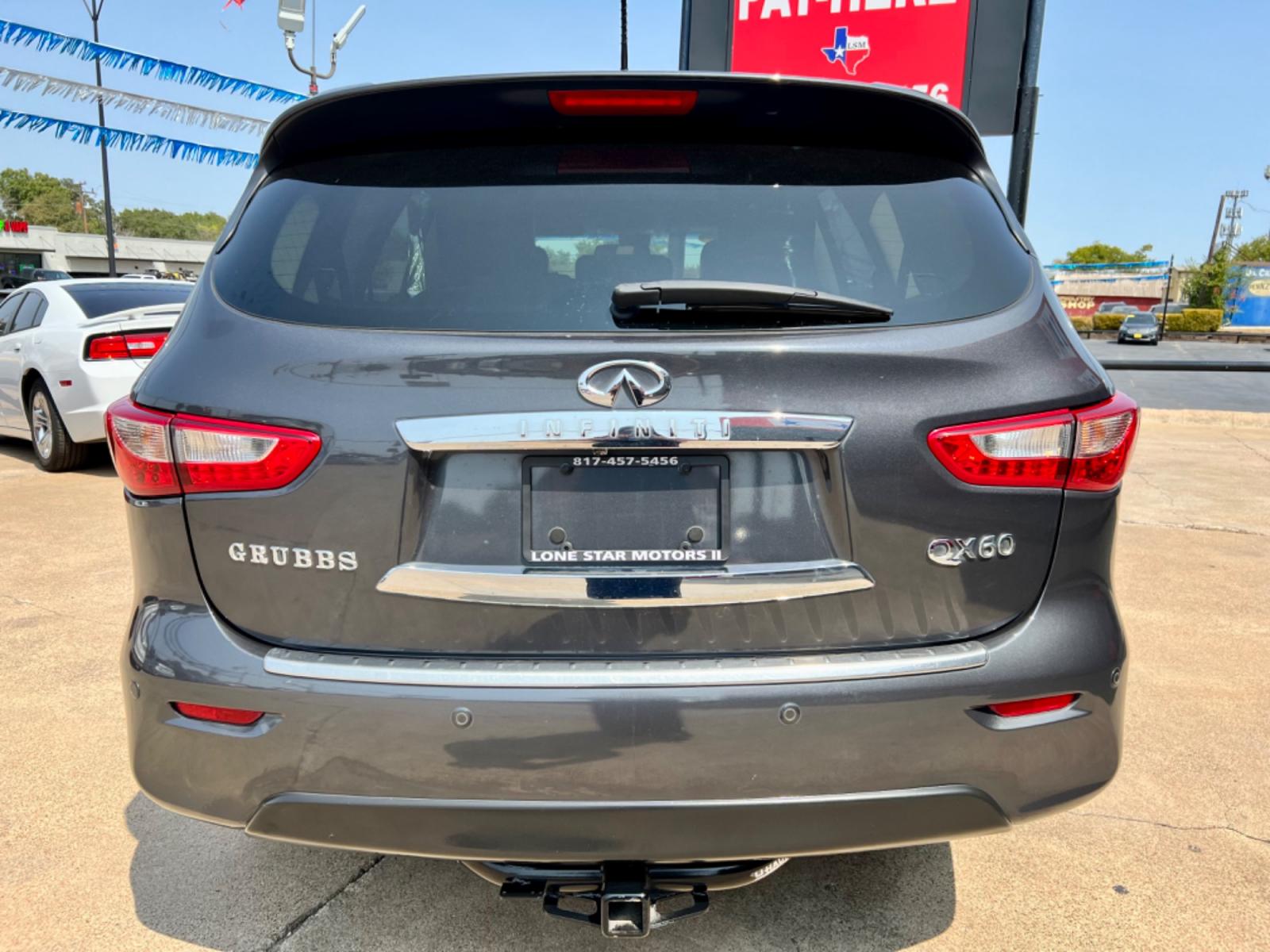 2014 GRAY INFINITI QX60 (5N1AL0MN1EC) , located at 5900 E. Lancaster Ave., Fort Worth, TX, 76112, (817) 457-5456, 0.000000, 0.000000 - This is a 2014 INFINITI QX60 4 DOOR SUV that is in excellent condition. There are no dents or scratches. The interior is clean with no rips or tears or stains. All power windows, door locks and seats. Ice cold AC for those hot Texas summer days. It is equipped with a CD player, AM/FM radio, AUX port - Photo #5