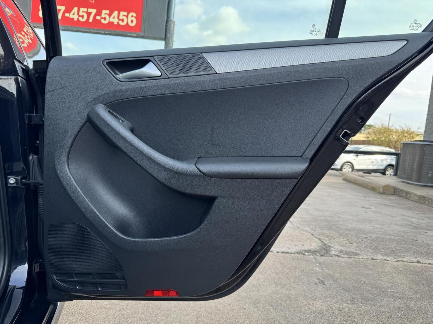 2018 BLACK /GRAY VOLKSWAGEN JETTA 1.4T S (3VW2B7AJ4JM) , located at 5900 E. Lancaster Ave., Fort Worth, TX, 76112, (817) 457-5456, 0.000000, 0.000000 - This is a 2018 VOLKSWAGEN JETTA 4 DR SEDAN. All power windows, door locks and seats. Ice cold AC for those hot Texas summer days. It is equipped with a CD player, AM/FM radio, AUX port, Bluetooth connectivity and Sirius XM radio capability. It runs and drives like new. The tires are like new with pl - Photo#12