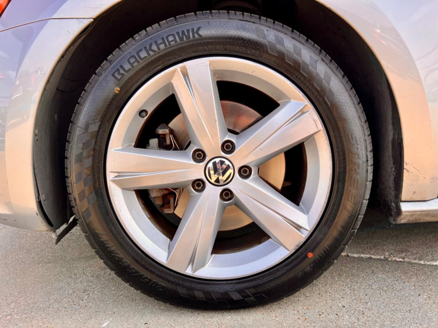 2013 SILVER /Black VOLKSWAGEN PASSAT (1VWBP7A32DC) , located at 5900 E. Lancaster Ave., Fort Worth, TX, 76112, (817) 457-5456, 0.000000, 0.000000 - CASH CAR ONLY, NO FINANCING AVAILABLE. WE'VE SLASHED THE PRICE! NOW ONLY $5,391! THIS 2013 VOLKSWAGEN PASSAT 4 DOOR SEDAN RUNS AND DRIVES GREAT. IT IS EQUIPPED WITH A CD PLAYER, AM/FM RADIO AND AN AUX PORT. THE TIRES ARE IN GOOD CONDITION AND STILL HAVE TREAD LEFT ON THEM. THIS CAR WILL NOT LAST S - Photo#21