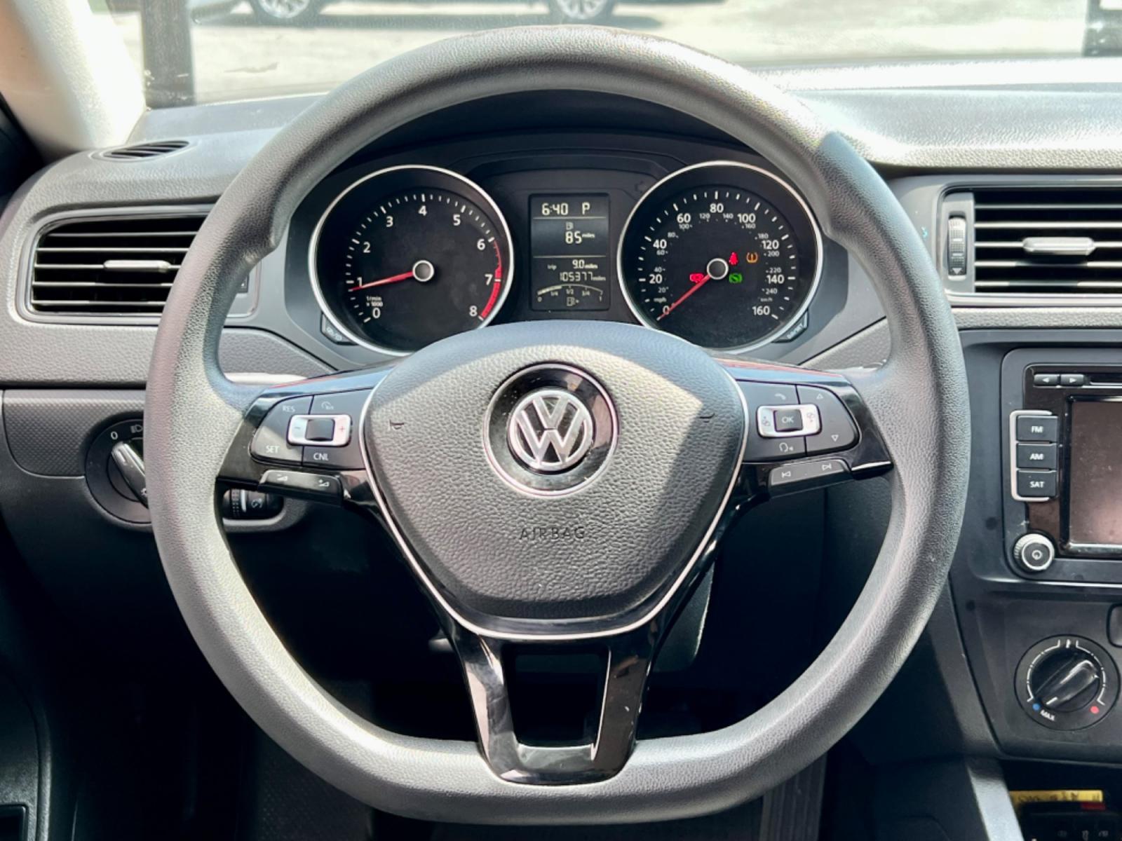 2015 WHITE VOLKSWAGEN JETTA (3VW2K7AJ1FM) , located at 5900 E. Lancaster Ave., Fort Worth, TX, 76112, (817) 457-5456, 0.000000, 0.000000 - This is a 2015 VOLKSWAGEN JETTA 4 DOOR SEDAN that is in excellent condition. There are no dents or scratches. The interior is clean with no rips or tears or stains. All power windows, door locks and seats. Ice cold AC for those hot Texas summer days. It is equipped with a CD player, AM/FM radio, AUX - Photo #19