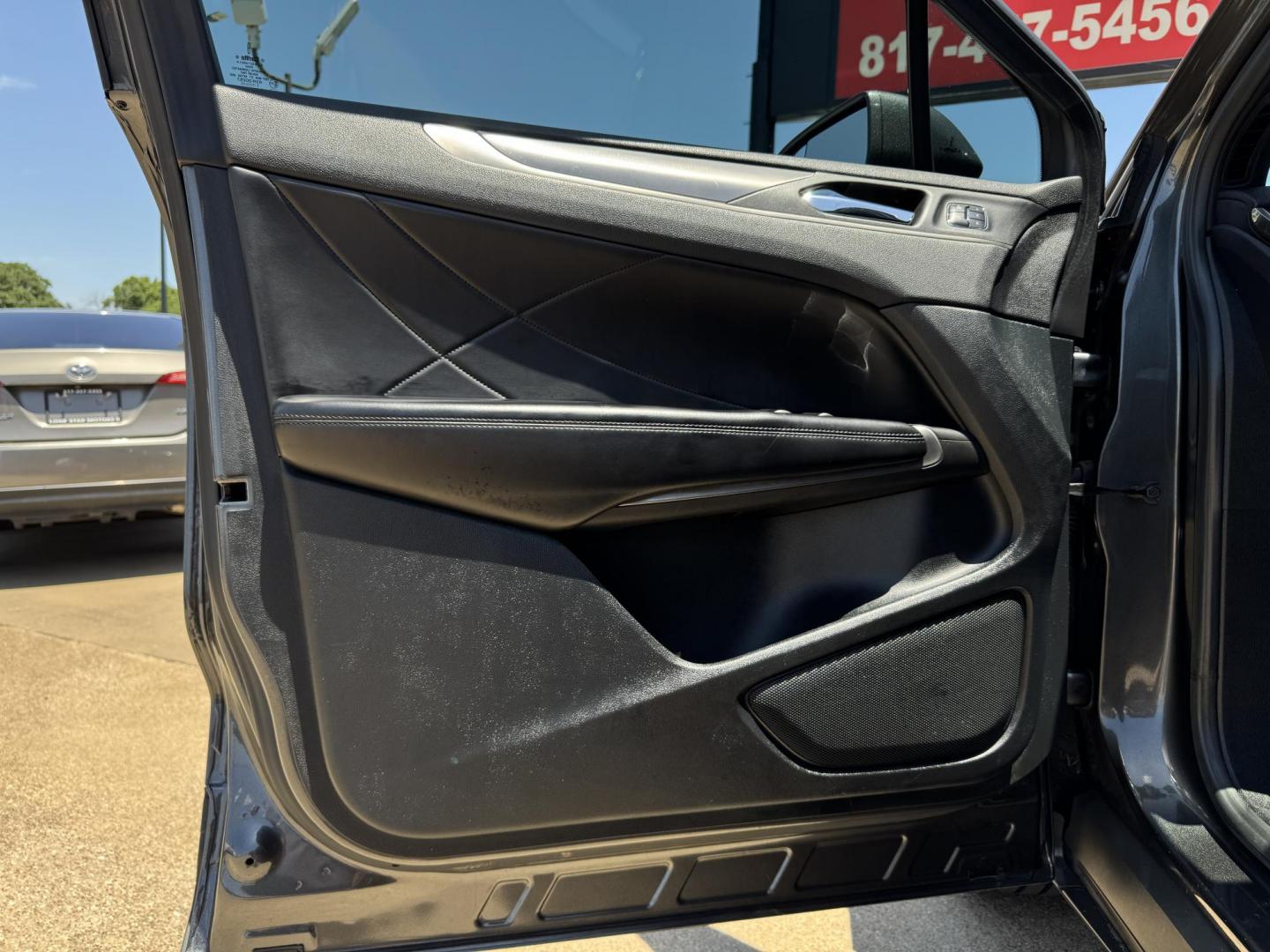 2017 GRAY LINCOLN MKC PREMIER (5LMCJ1D90HU) , located at 5900 E. Lancaster Ave., Fort Worth, TX, 76112, (817) 457-5456, 0.000000, 0.000000 - Step into luxury with this 2017 Lincoln MKC Premier, where comfort and technology come together in a sleek, compact SUV. This vehicle is loaded with premium features designed to make every drive enjoyable. Push to Start Leather Interior Heated Front Seats Backup Camera Dual-Zone Climate - Photo#8