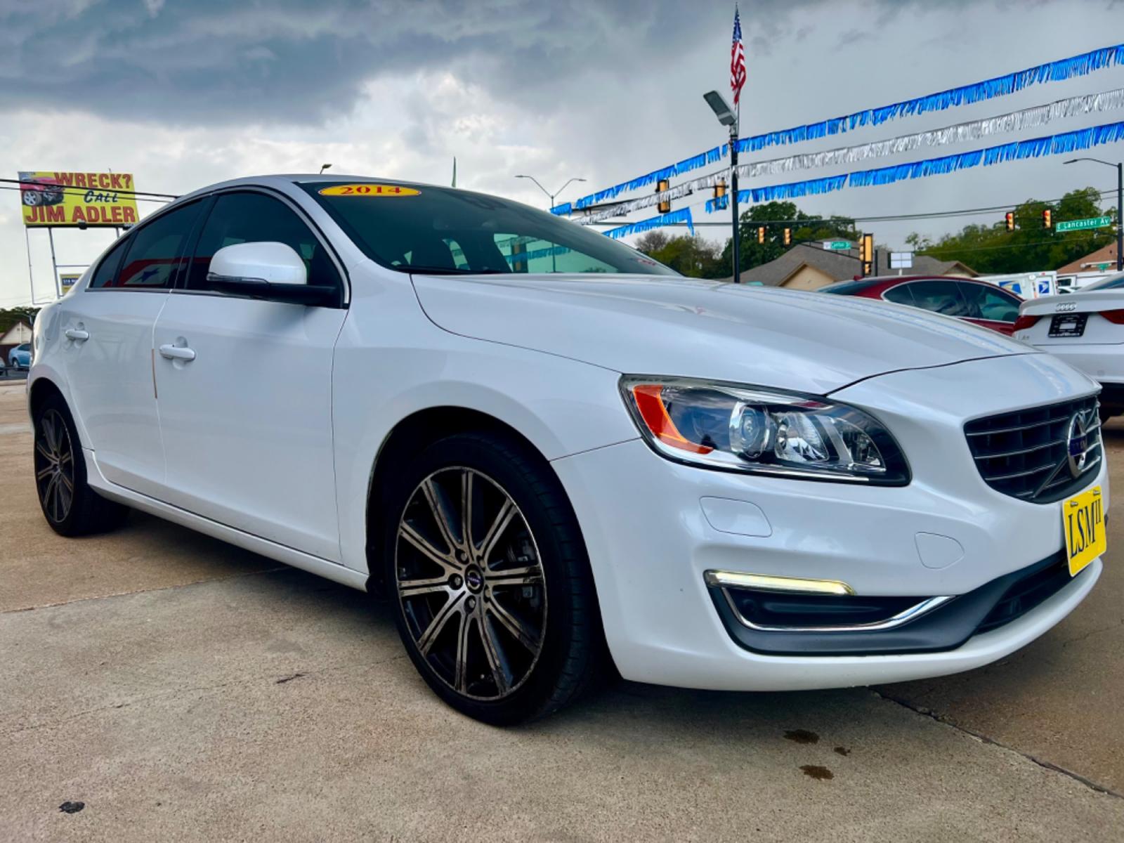 2014 WHITE VOLVO S60 T5 (YV1612FS1E2) , located at 5900 E. Lancaster Ave., Fort Worth, TX, 76112, (817) 457-5456, 0.000000, 0.000000 - This is a 2014 VOLVO S60 T5 4 DOOR SEDAN that is in excellent condition. There are no dents or scratches. The interior is clean with no rips or tears or stains. All power windows, door locks and seats. Ice cold AC for those hot Texas summer days. It is equipped with a CD player, AM/FM radio, AUX por - Photo #8
