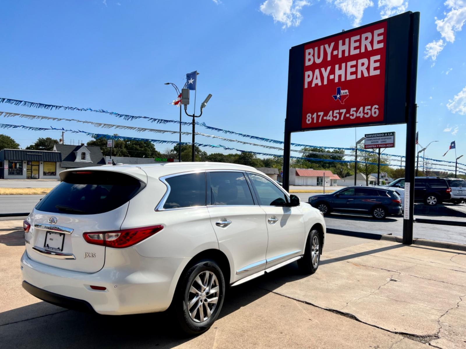 2013 WHITE INFINITI JX35 BASE (5N1AL0MN3DC) , located at 5900 E. Lancaster Ave., Fort Worth, TX, 76112, (817) 457-5456, 0.000000, 0.000000 - This is a 2013 INFINITI JX35 BASE 4 DOOR SUV that is in excellent condition. There are no dents or scratches. The interior is clean with no rips or tears or stains. All power windows, door locks and seats. Ice cold AC for those hot Texas summer days. It is equipped with a CD player, AM/FM radio, AUX - Photo #6