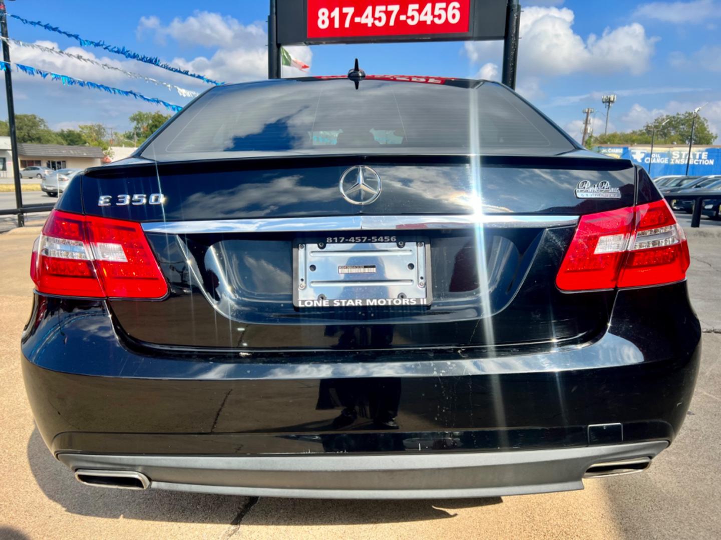 2013 BLACK MERCEDES-BENZ E-CLASS E350 (WDDHF5KB0DA) , located at 5900 E. Lancaster Ave., Fort Worth, TX, 76112, (817) 457-5456, 0.000000, 0.000000 - This is a 2013 MERCEDES-BENZ E-CLASS E350 4 DOOR SEDAN that is in excellent condition. There are no dents or scratches. The interior is clean with no rips or tears or stains. All power windows, door locks and seats. Ice cold AC for those hot Texas summer days. It is equipped with a CD player, AM/FM - Photo#5