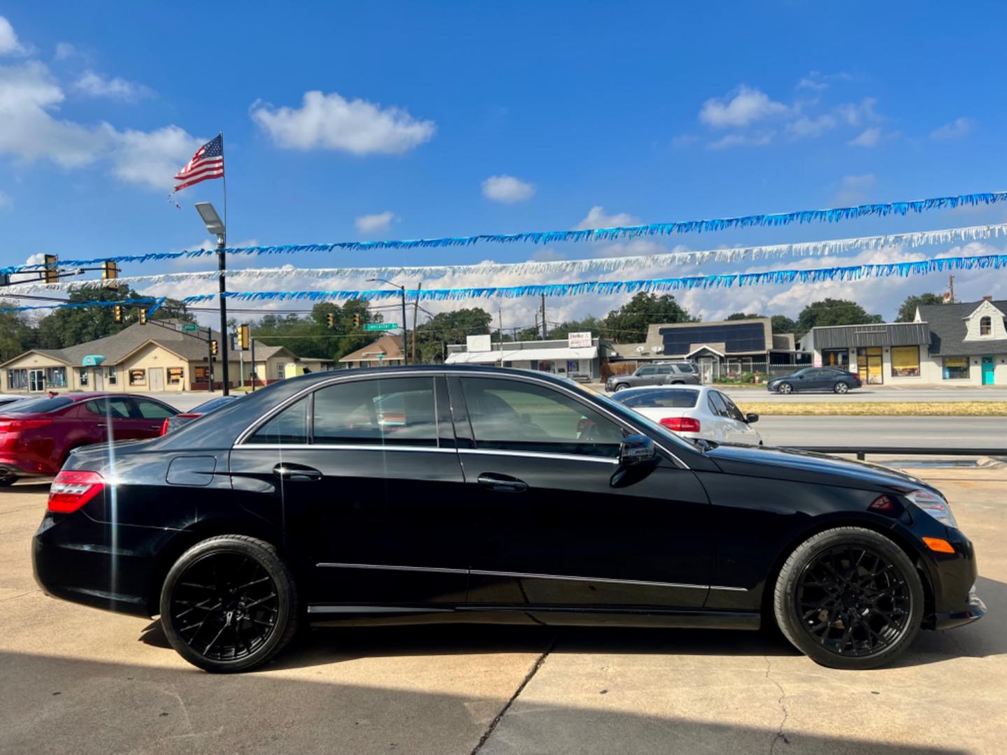 2013 BLACK MERCEDES-BENZ E-CLASS E350 (WDDHF5KB0DA) , located at 5900 E. Lancaster Ave., Fort Worth, TX, 76112, (817) 457-5456, 0.000000, 0.000000 - This is a 2013 MERCEDES-BENZ E-CLASS E350 4 DOOR SEDAN that is in excellent condition. There are no dents or scratches. The interior is clean with no rips or tears or stains. All power windows, door locks and seats. Ice cold AC for those hot Texas summer days. It is equipped with a CD player, AM/FM - Photo#7