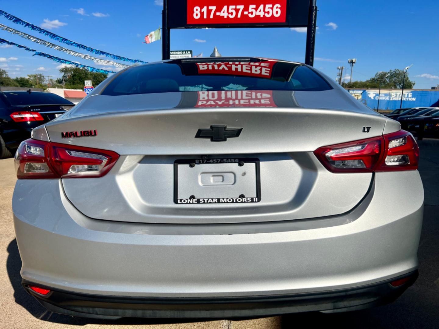 2020 SILVER CHEVROLET MALIBU LT (1LT) (1G1ZD5STXLF) , located at 5900 E. Lancaster Ave., Fort Worth, TX, 76112, (817) 457-5456, 0.000000, 0.000000 - This is a 2020 CHEVROLET MALIBU LT (1LT) 4 DOOR SEDAN that is in excellent condition. There are no dents or scratches. The interior is clean with no rips or tears or stains. All power windows, door locks and seats. Ice cold AC for those hot Texas summer days. It is equipped with a CD player, AM/FM r - Photo#5