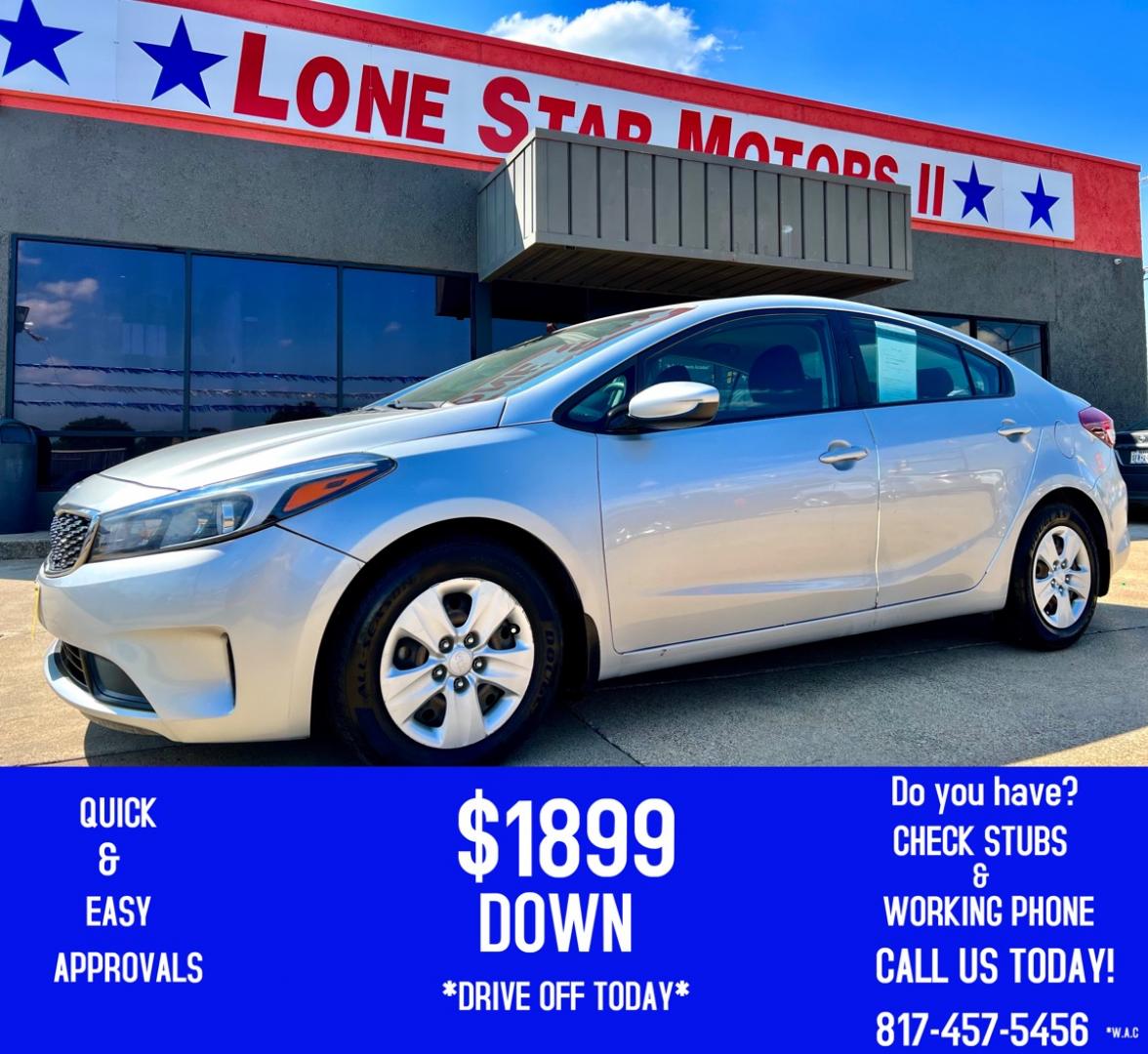 2017 GRAY KIA FORTE LX (3KPFK4A77HE) , located at 5900 E. Lancaster Ave., Fort Worth, TX, 76112, (817) 457-5456, 0.000000, 0.000000 - This is a 2017 KIA FORTE LX 4 DOOR SEDAN that is in excellent condition. There are no dents or scratches. The interior is clean with no rips or tears or stains. All power windows, door locks and seats. Ice cold AC for those hot Texas summer days. It is equipped with a CD player, AM/FM radio, AUX por - Photo#0