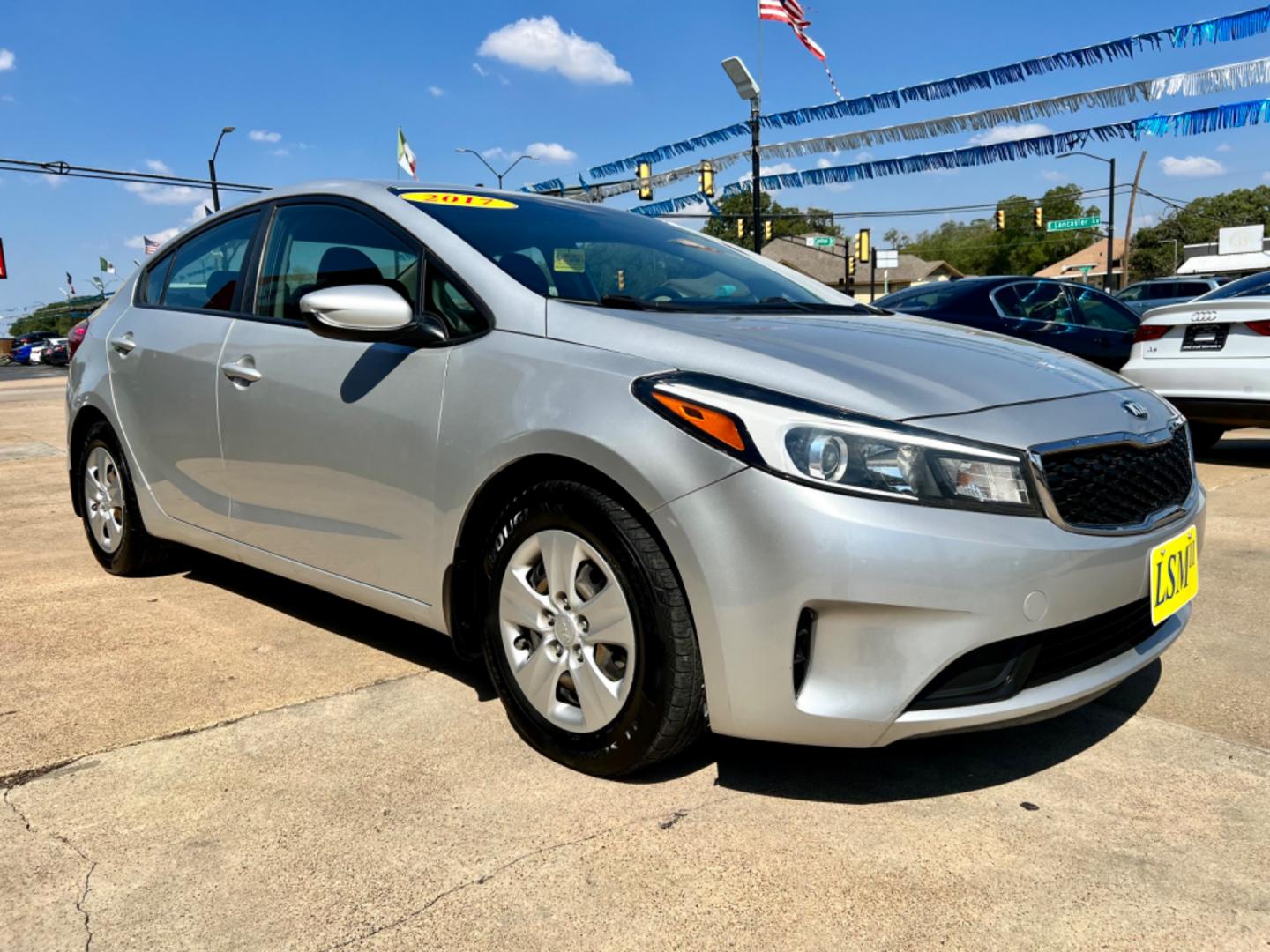 2017 GRAY KIA FORTE LX (3KPFK4A77HE) , located at 5900 E. Lancaster Ave., Fort Worth, TX, 76112, (817) 457-5456, 0.000000, 0.000000 - This is a 2017 KIA FORTE LX 4 DOOR SEDAN that is in excellent condition. There are no dents or scratches. The interior is clean with no rips or tears or stains. All power windows, door locks and seats. Ice cold AC for those hot Texas summer days. It is equipped with a CD player, AM/FM radio, AUX por - Photo#8