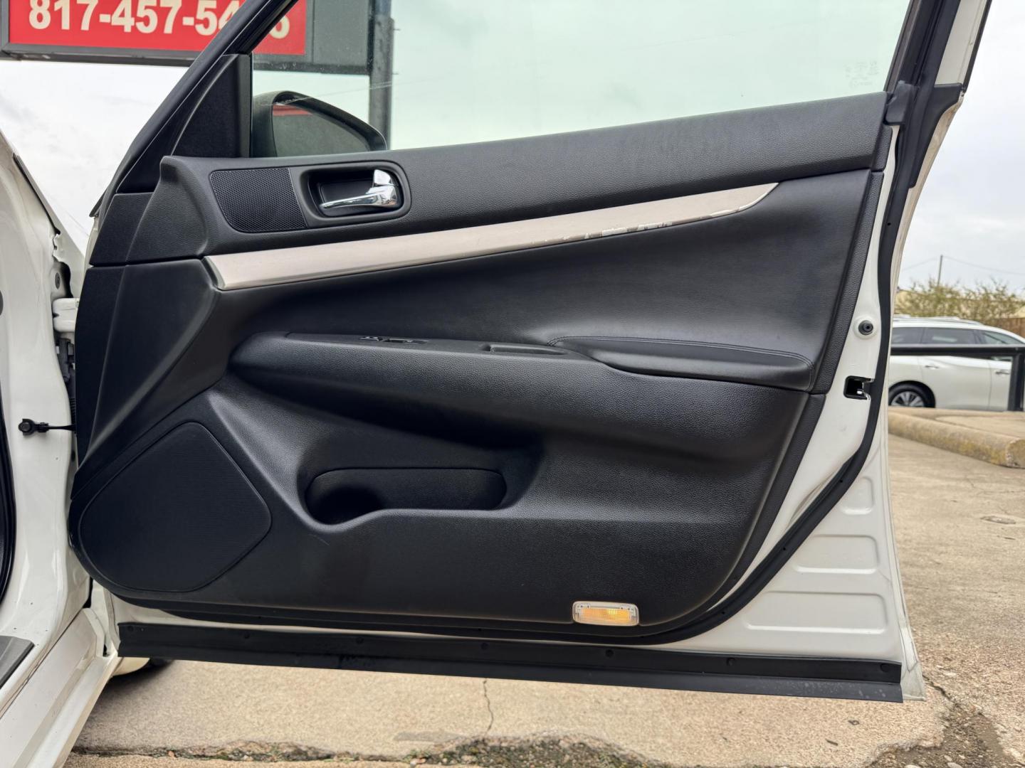 2015 WHITE /BLACK INFINITI Q40 BASE (JN1CV6AR0FM) , located at 5900 E. Lancaster Ave., Fort Worth, TX, 76112, (817) 457-5456, 0.000000, 0.000000 - Apply for financing today! CALL OR TEXT Byron at 817-966-5010 CALL OR TEXT Marco at 682-558-2178 se habla espanol! - Photo#14