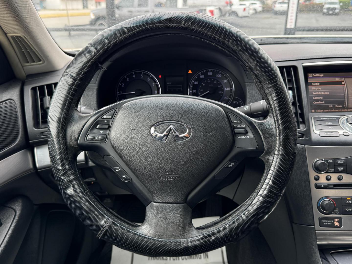 2015 WHITE /BLACK INFINITI Q40 BASE (JN1CV6AR0FM) , located at 5900 E. Lancaster Ave., Fort Worth, TX, 76112, (817) 457-5456, 0.000000, 0.000000 - Apply for financing today! CALL OR TEXT Byron at 817-966-5010 CALL OR TEXT Marco at 682-558-2178 se habla espanol! - Photo#18