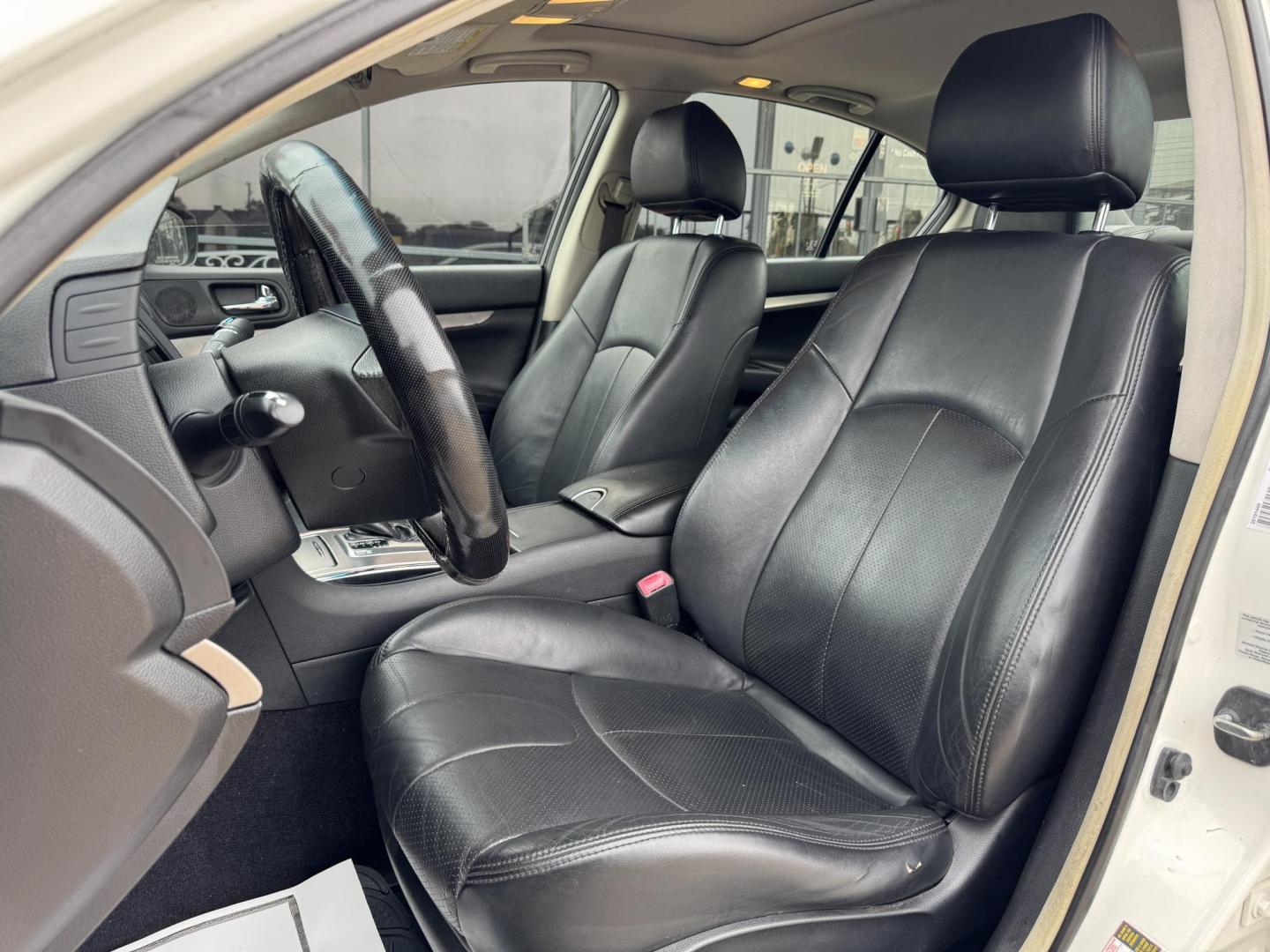 2015 WHITE /BLACK INFINITI Q40 BASE (JN1CV6AR0FM) , located at 5900 E. Lancaster Ave., Fort Worth, TX, 76112, (817) 457-5456, 0.000000, 0.000000 - Apply for financing today! CALL OR TEXT Byron at 817-966-5010 CALL OR TEXT Marco at 682-558-2178 se habla espanol! - Photo#9