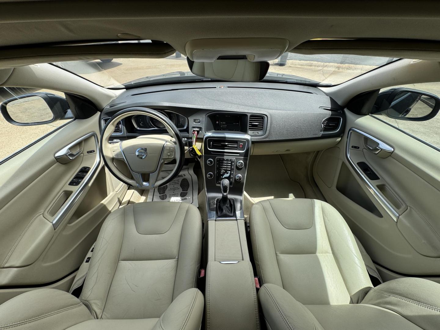 2015 GRAY VOLVO S60 PREMIER (YV140MFK2F2) , located at 5900 E. Lancaster Ave., Fort Worth, TX, 76112, (817) 457-5456, 0.000000, 0.000000 - This is a 2015 VOLVO S60 PREMIER 4 DOOR SEDAN that is in excellent condition. There are no dents or scratches. The interior is clean with no rips or tears or stains. All power windows, door locks and seats. Ice cold AC for those hot Texas summer days. It is equipped with a CD player, AM/FM radio, AU - Photo#17