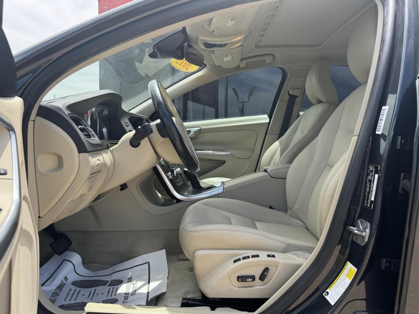 2015 GRAY VOLVO S60 PREMIER (YV140MFK2F2) , located at 5900 E. Lancaster Ave., Fort Worth, TX, 76112, (817) 457-5456, 0.000000, 0.000000 - This is a 2015 VOLVO S60 PREMIER 4 DOOR SEDAN that is in excellent condition. There are no dents or scratches. The interior is clean with no rips or tears or stains. All power windows, door locks and seats. Ice cold AC for those hot Texas summer days. It is equipped with a CD player, AM/FM radio, AU - Photo#8