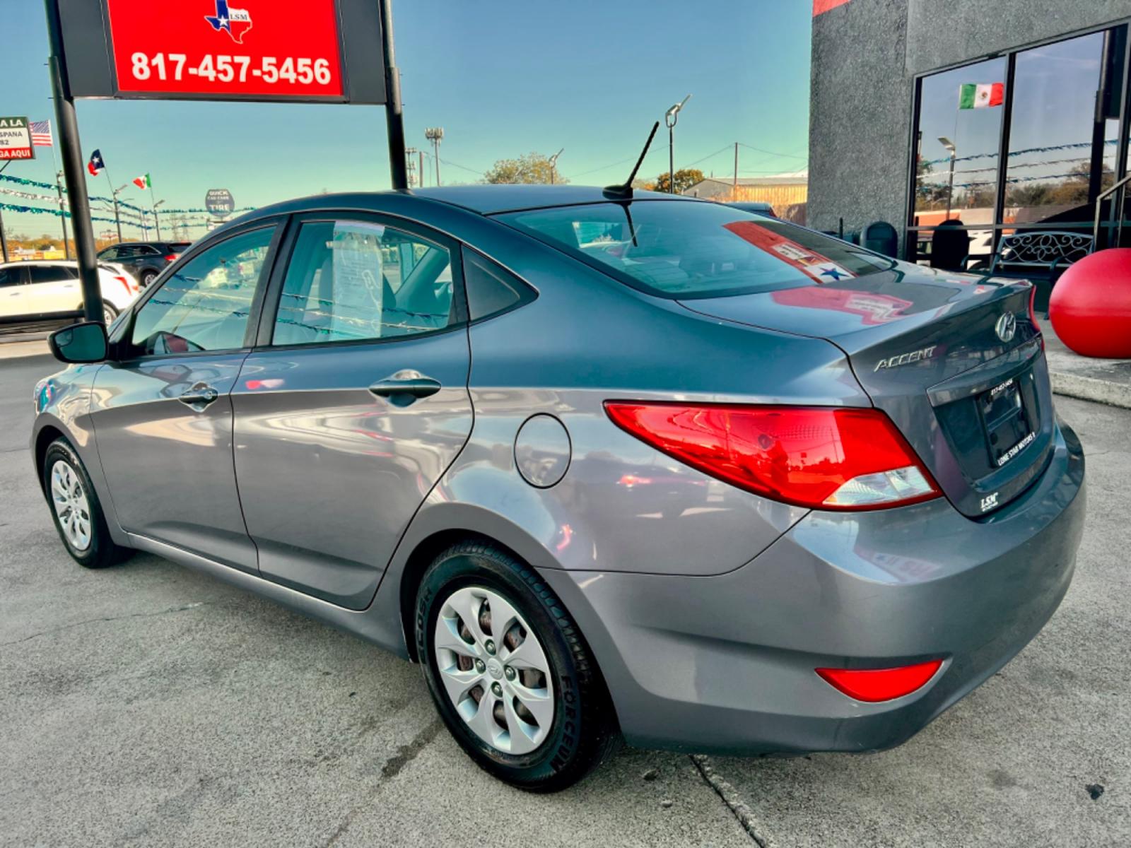 2016 GRAY /Gray HYUNDAI ACCENT SE SE 4dr Sedan 6A (KMHCT4AE3GU) with an 1.6L I4 engine, Automatic 6-Speed transmission, located at 5900 E. Lancaster Ave., Fort Worth, TX, 76112, (817) 457-5456, 0.000000, 0.000000 - This is a 2016 Hyundai Accent SE 4dr Sedan 6A that is in excellent condition. There are no dents or scratches. The interior is clean with no rips or tears or stains. All power windows, door locks and seats. Ice cold AC for those hot Texas summer days. It is equipped with a CD player, AM/FM radio, AU - Photo #3