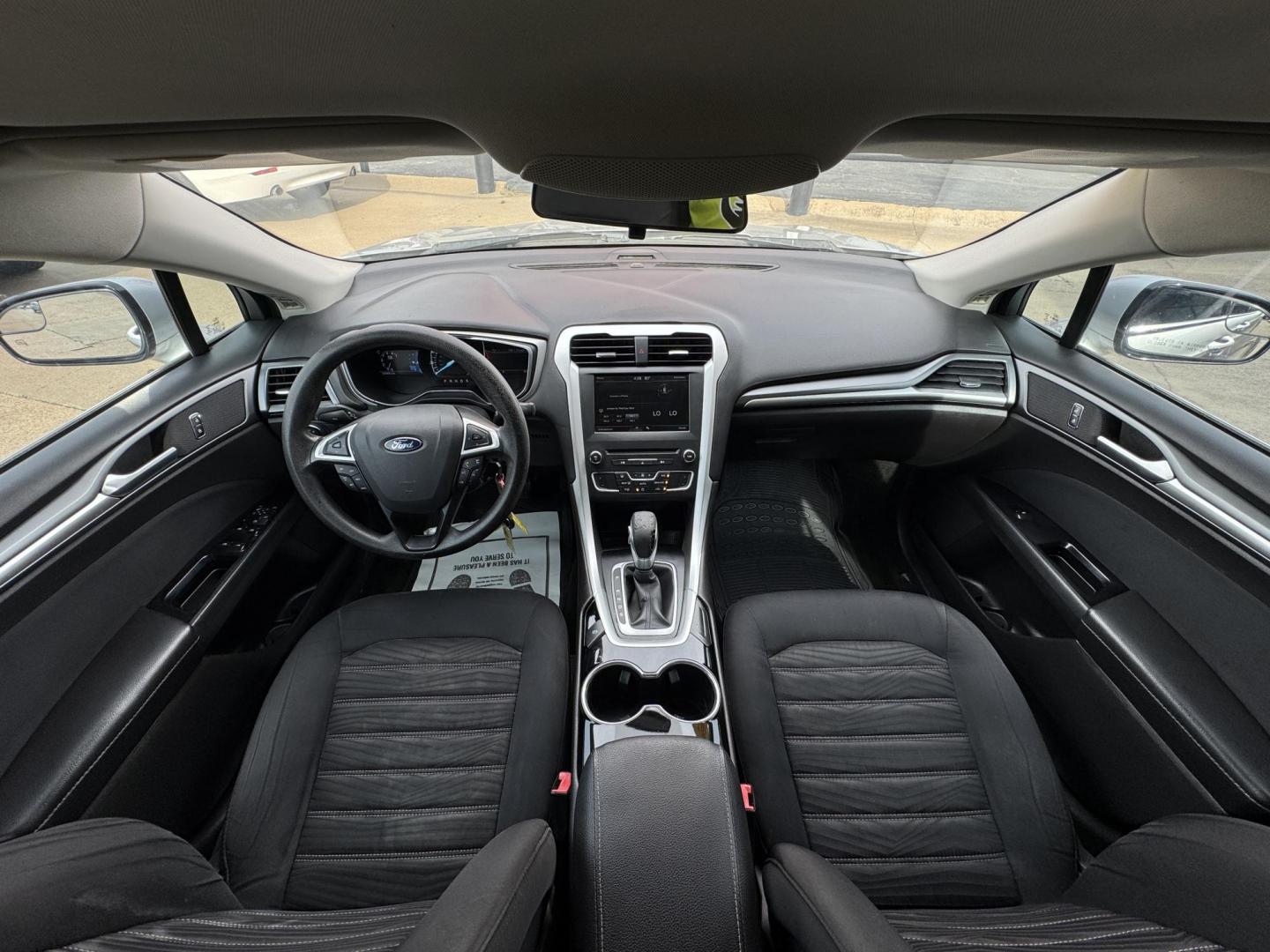 2016 SILVER FORD FUSION SE (3FA6P0H77GR) , located at 5900 E. Lancaster Ave., Fort Worth, TX, 76112, (817) 457-5456, 0.000000, 0.000000 - Photo#17