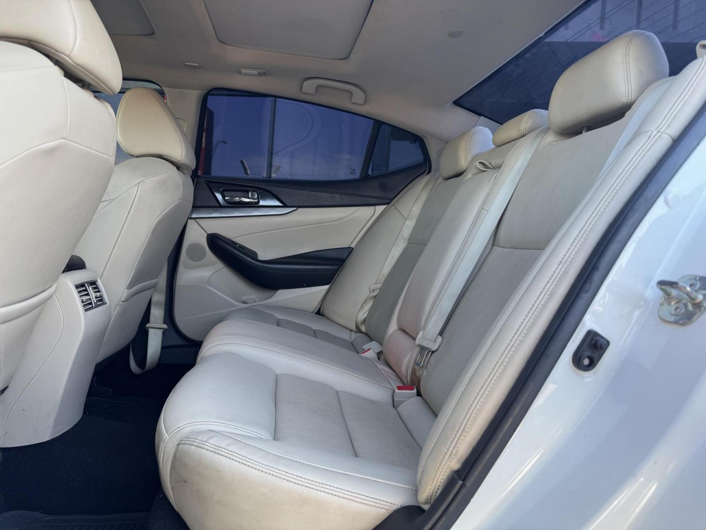 2017 WHITE NISSAN MAXIMA SR; S; SL; PL (1N4AA6AP0HC) , located at 5900 E. Lancaster Ave., Fort Worth, TX, 76112, (817) 457-5456, 0.000000, 0.000000 - Photo#11