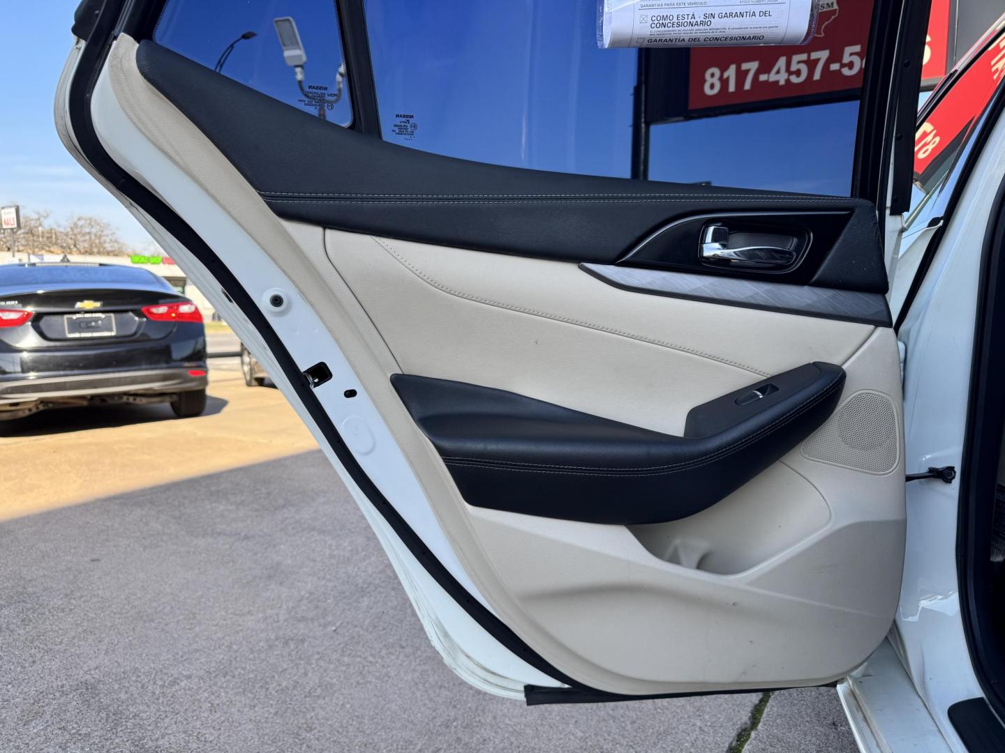 2017 WHITE NISSAN MAXIMA SR; S; SL; PL (1N4AA6AP0HC) , located at 5900 E. Lancaster Ave., Fort Worth, TX, 76112, (817) 457-5456, 0.000000, 0.000000 - Photo#10